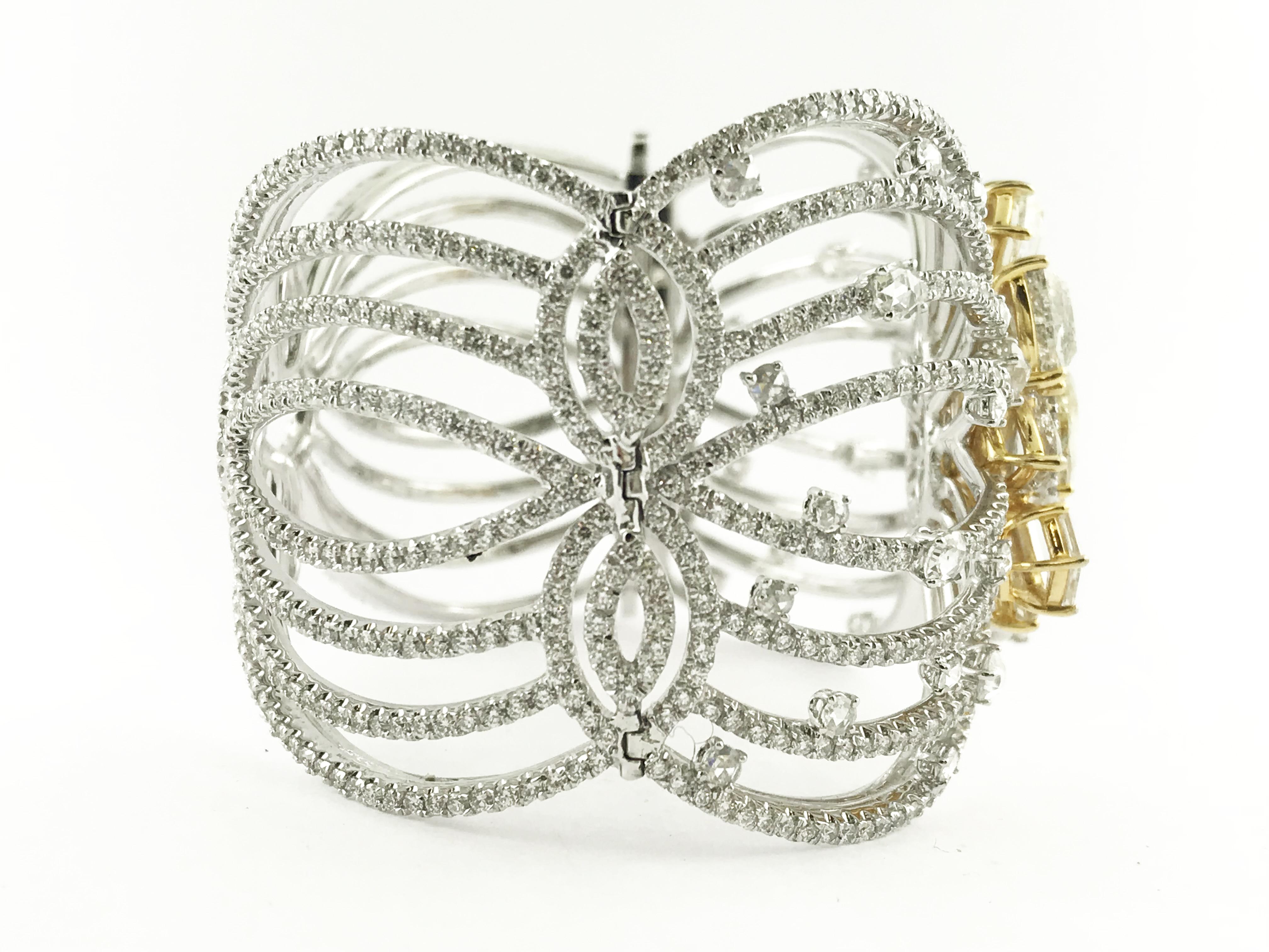 18 Karat White Gold Rose Cut Diamond Bangle In New Condition For Sale In Beverly Hills, CA