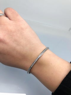 18 Karat White Gold Round Brilliant Cut Diamonds Bangle Bracelet Channel Setting