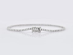18-Karat-Weißgold-Tennisarmband mit Diamanten im Rundschliff (1,48 Karat) in