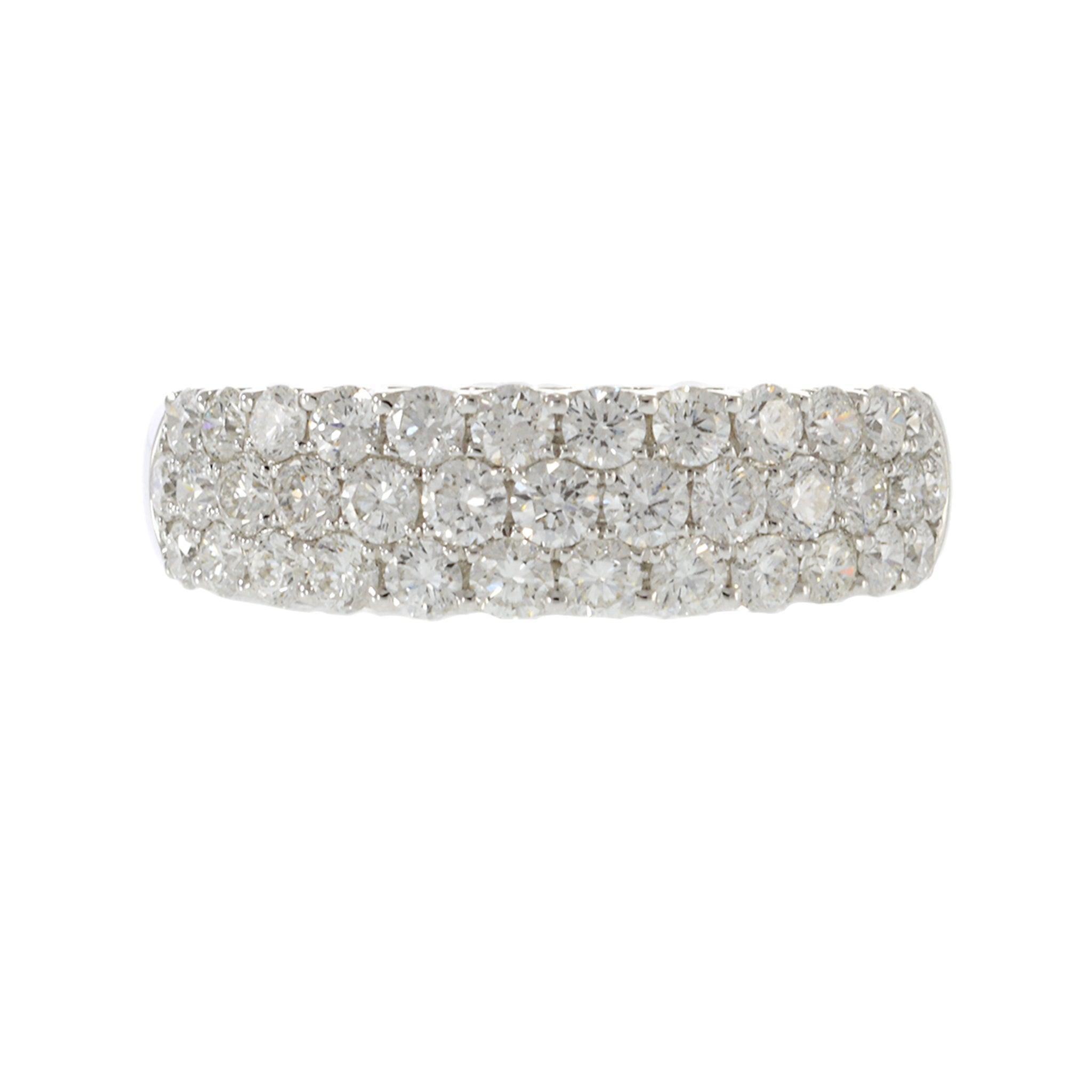 Fascia larga con diamante taglio rotondo in oro bianco 18KT