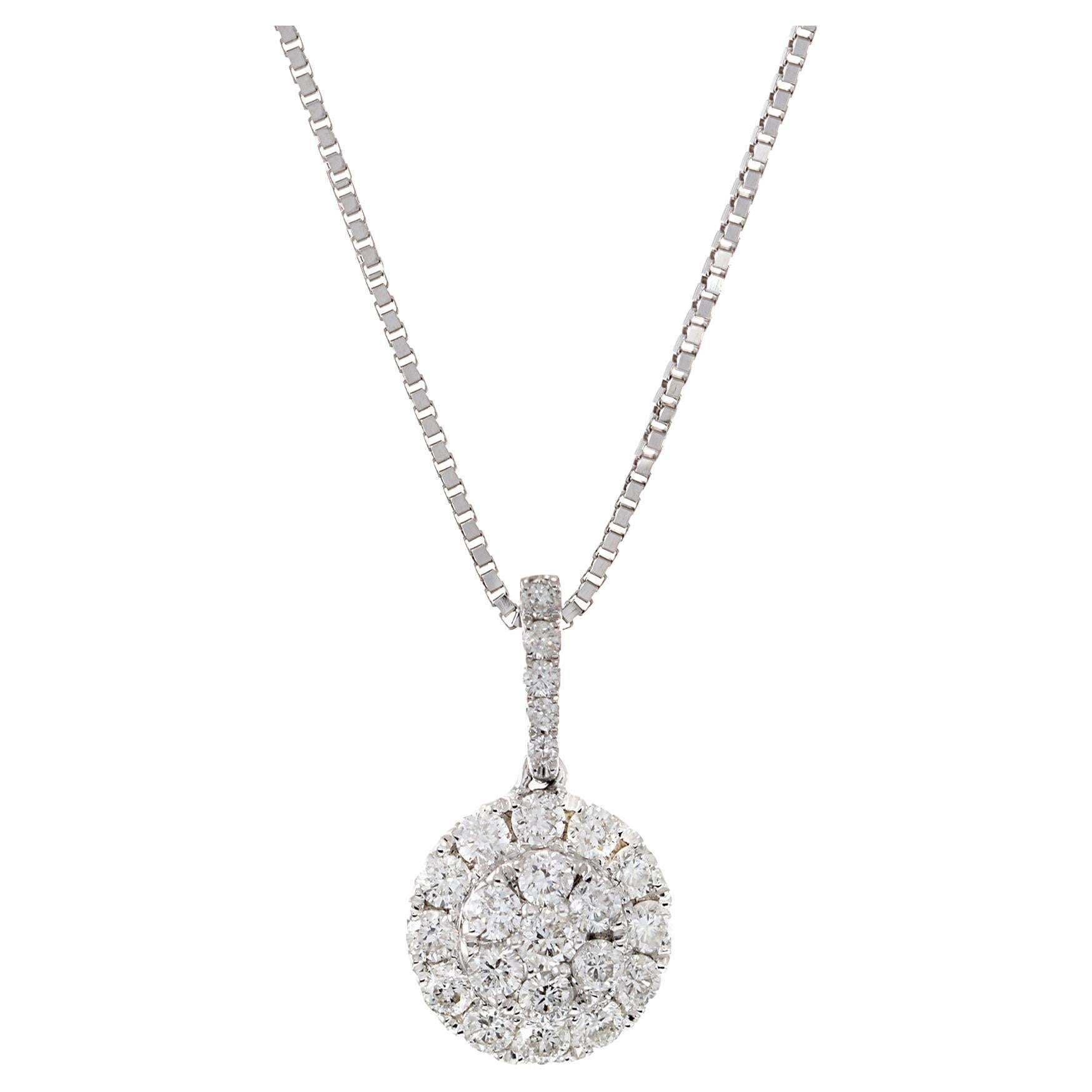 18KT White Gold Round Diamond Cluster Pendant