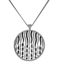 Collier pendentif rond en or blanc 18 carats avec diamants blancs de 3,94 carats et noirs de 2,40 carats