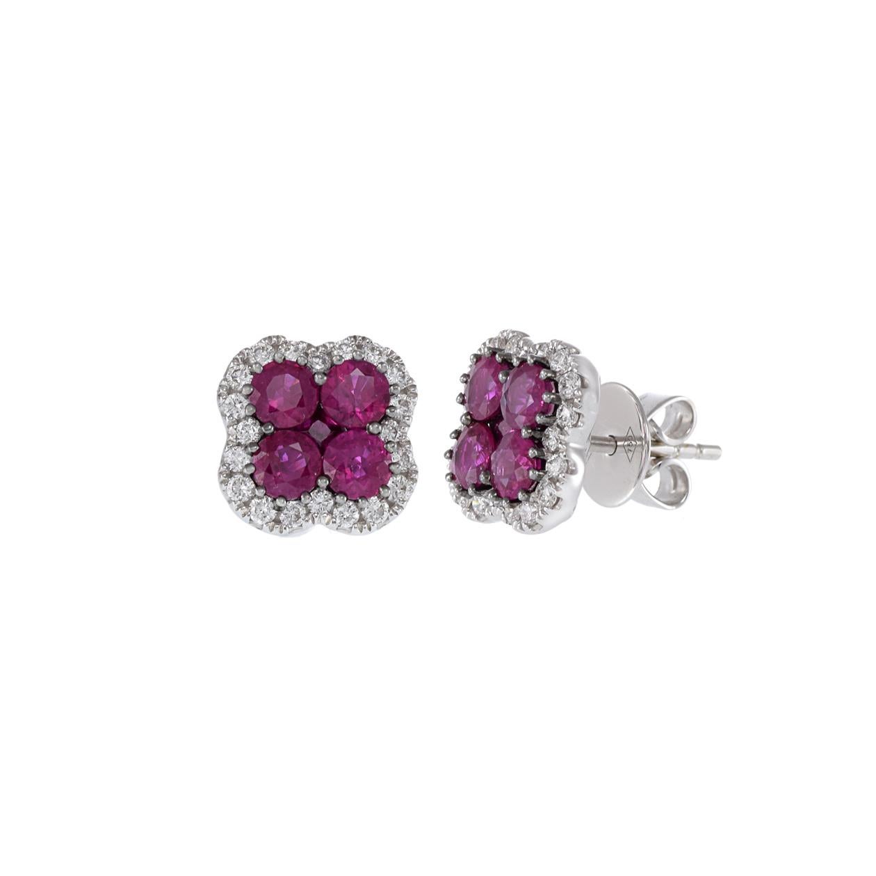 Orecchini con rubino e diamanti in oro bianco 18KT In condizioni Nuovo in vendita a New York, NY