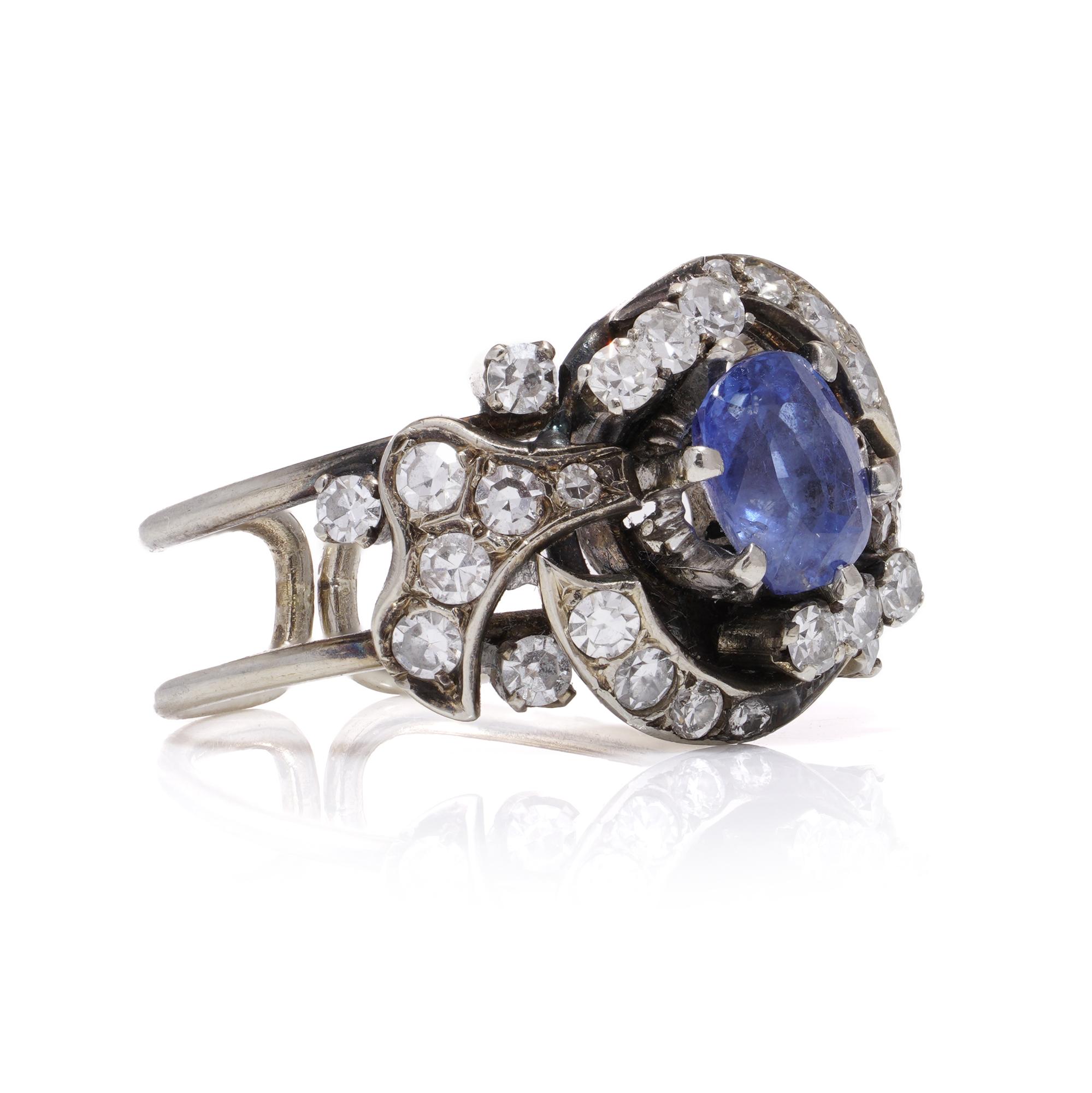 Oval Cut 18kt white gold Sapphire and Diamond cluster For Sale