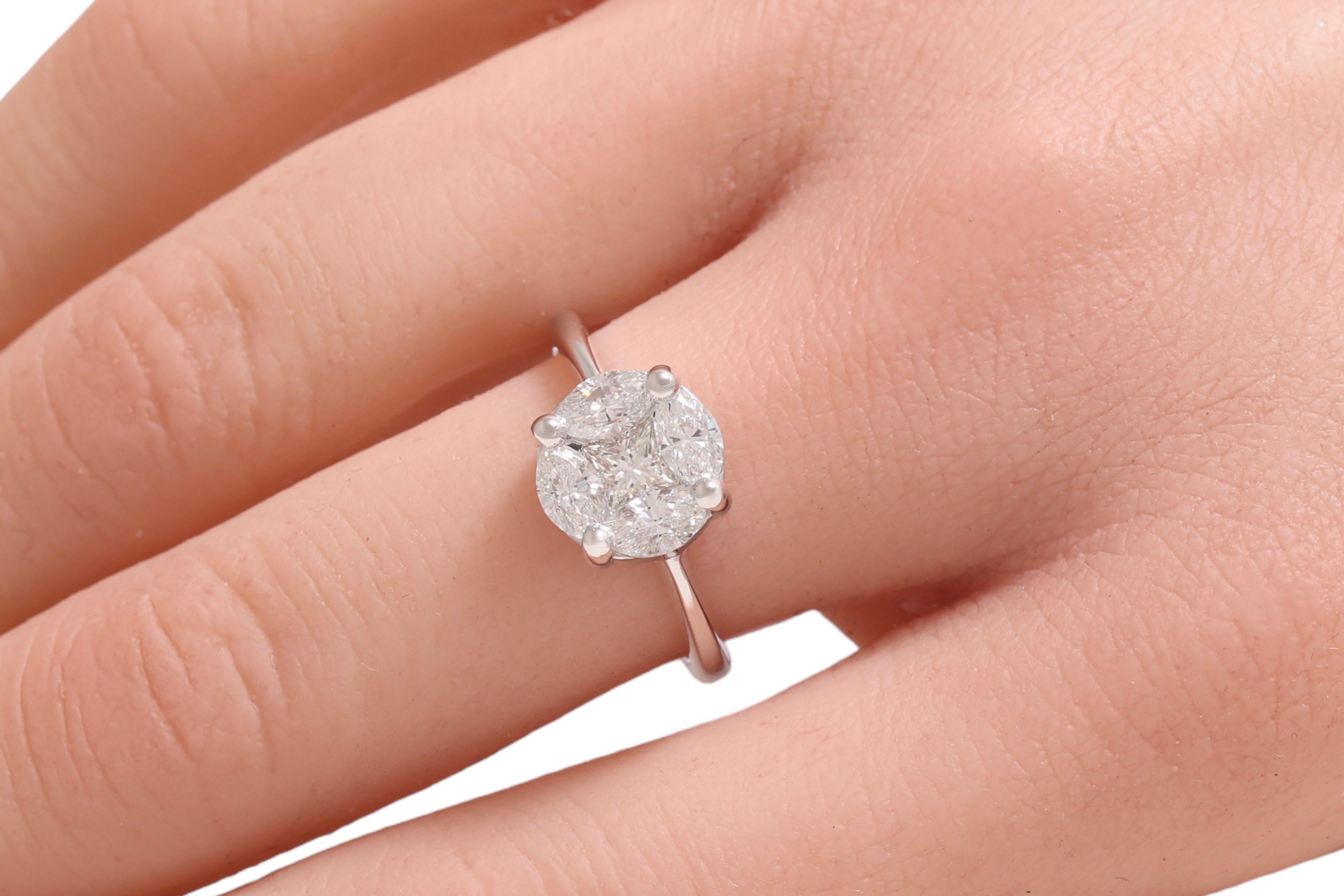 18kt. White Gold Solitaire Ring Marquise & Princess Cut Diamonds For Sale 3