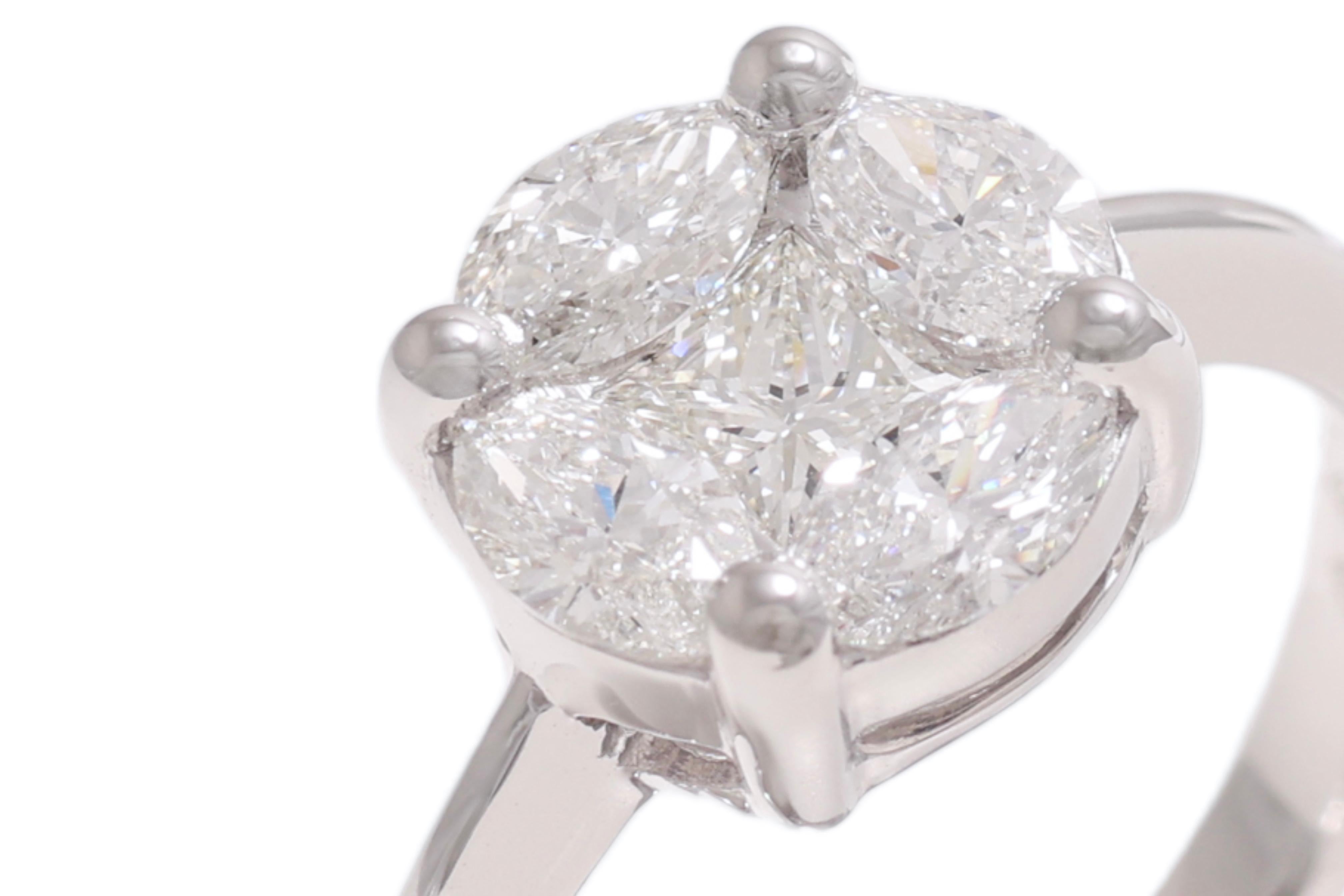 18kt. White Gold Solitaire Ring Marquise & Princess Cut Diamonds For Sale 4