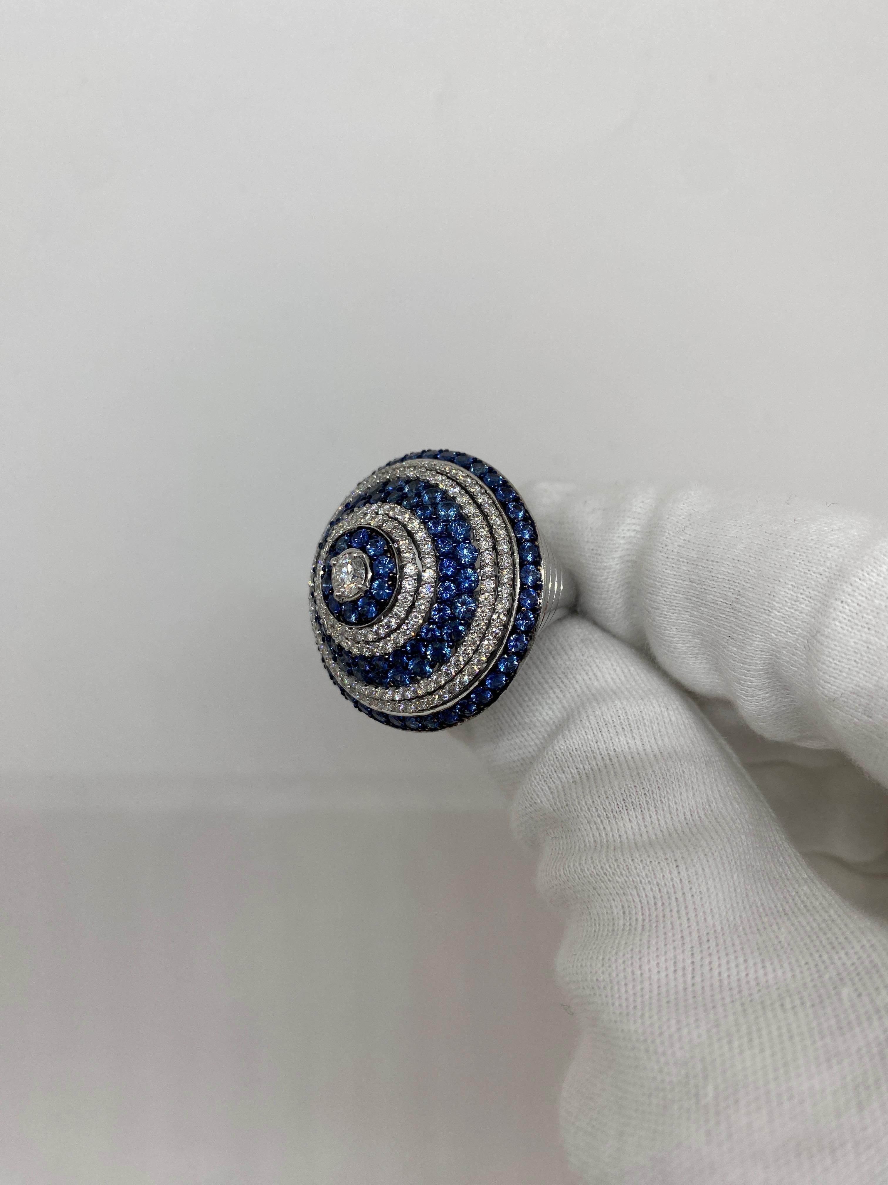 18Kt White Gold Spiral Ring Blue Sapphires 4.50 ct White Diamonds 2.15 ct G VVS In New Condition For Sale In Bergamo, BG