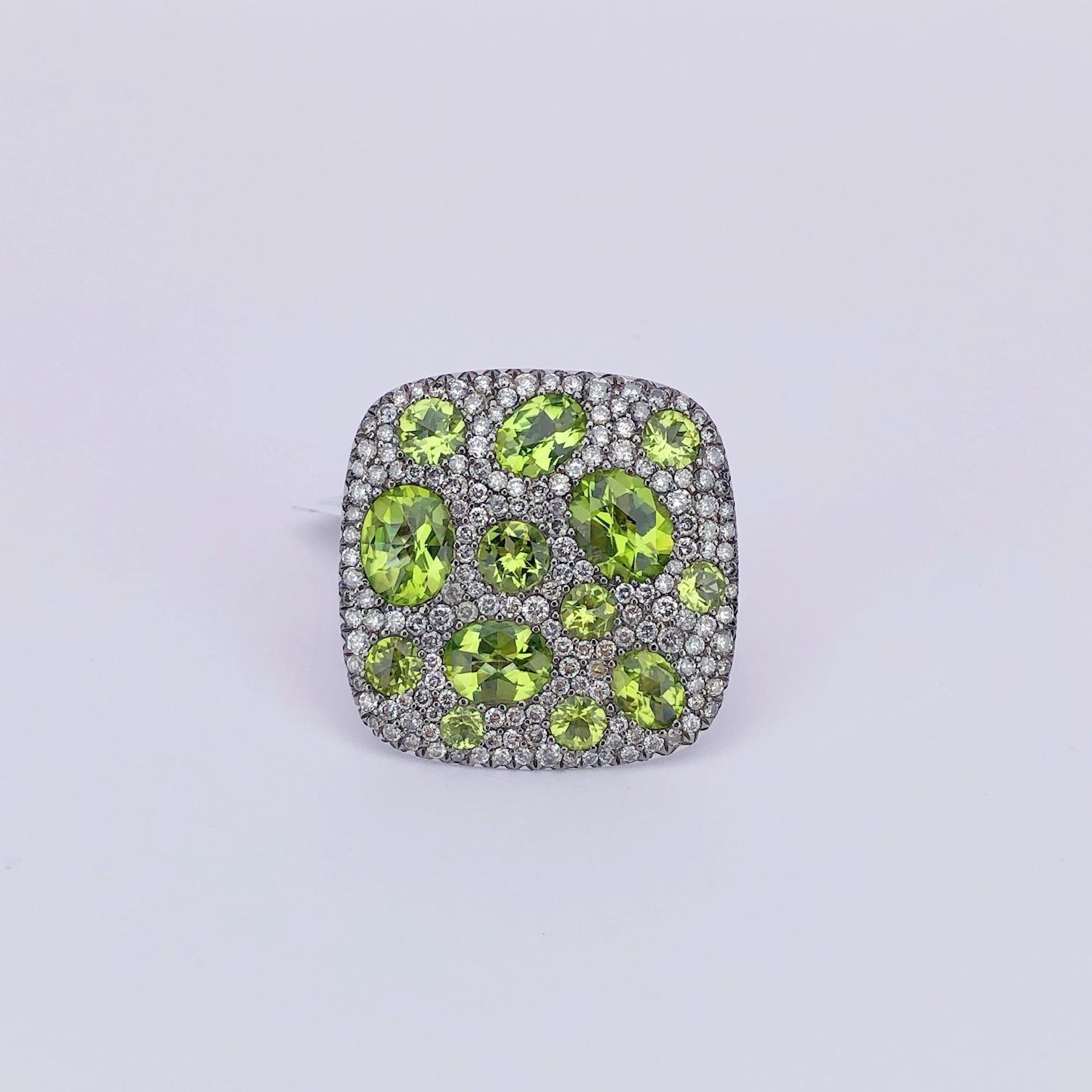 Modern 18 Karat Gold Square Cushion Ring with 3.03ct Grey Diamonds and 9.96ct Peridot For Sale