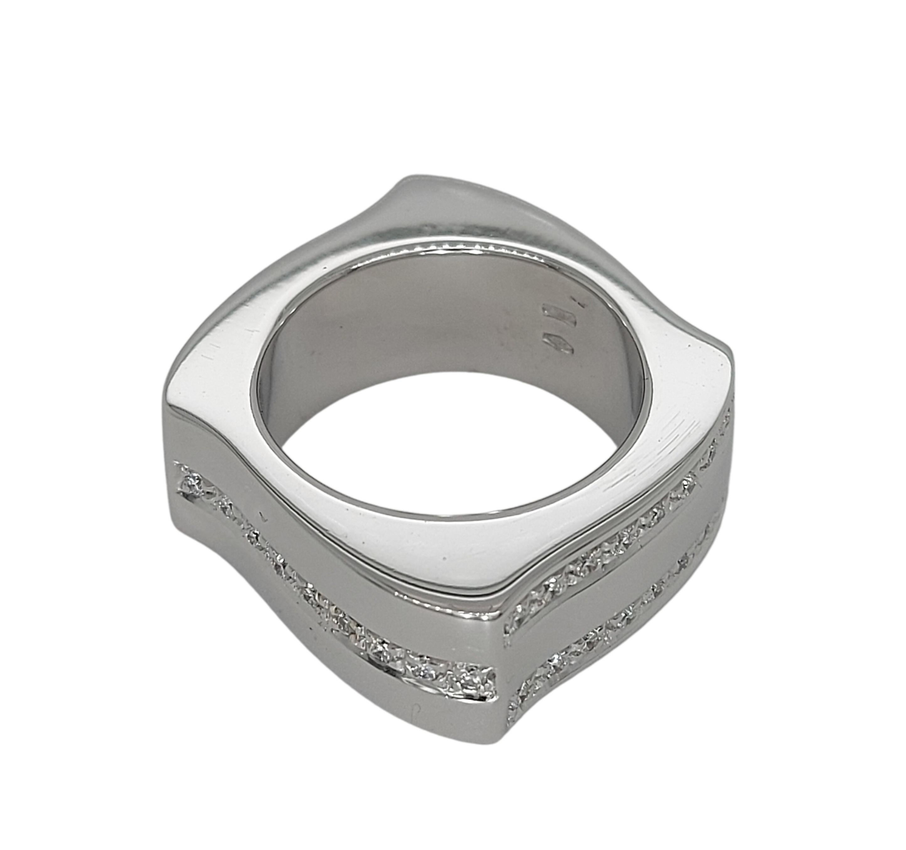 18kt White Gold Square, Wave Schroeder Joailliers Ring with Diamonds For Sale 1