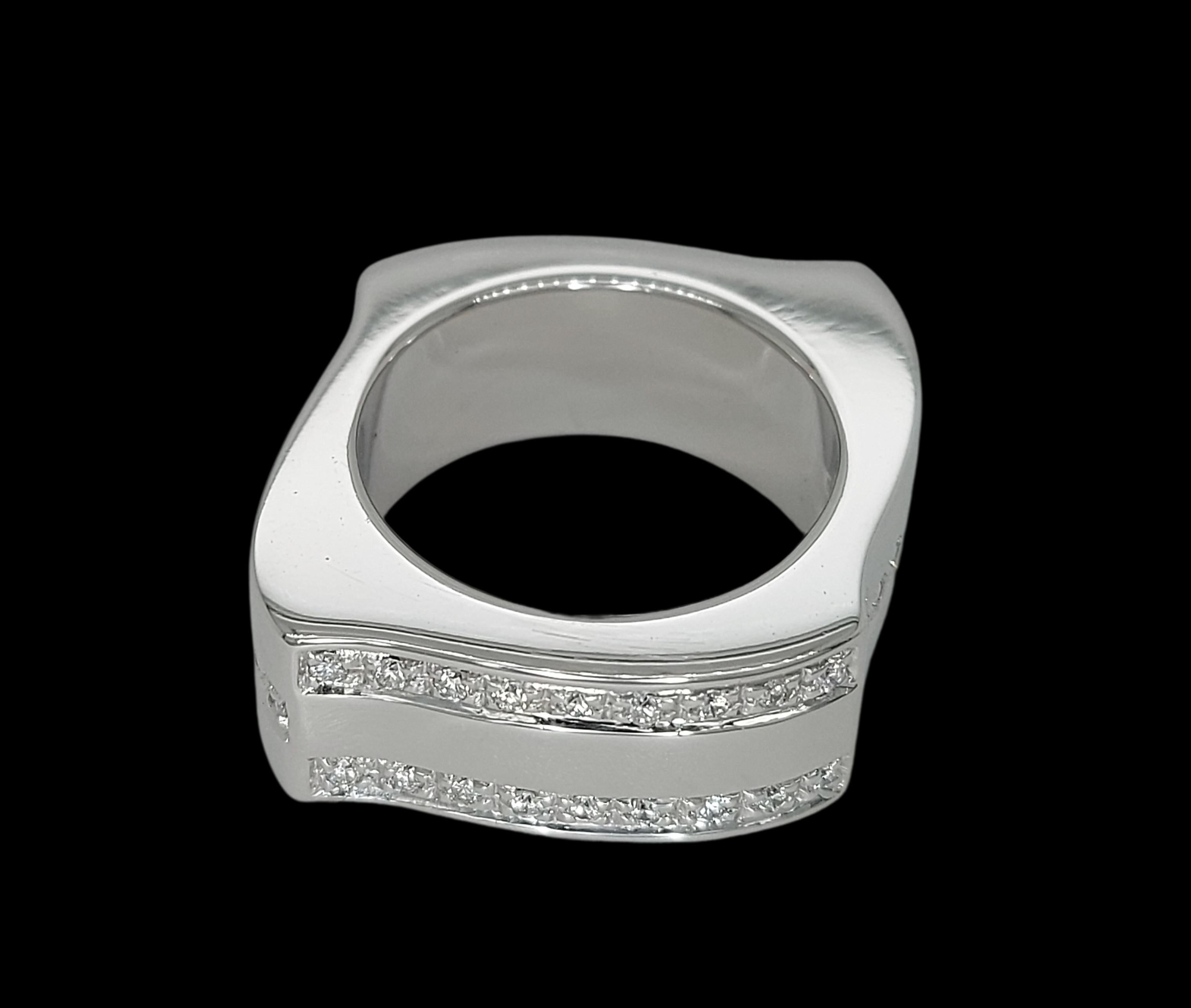Brilliant Cut 18kt White Gold Square, Wave Schroeder Joailliers Ring with Diamonds For Sale