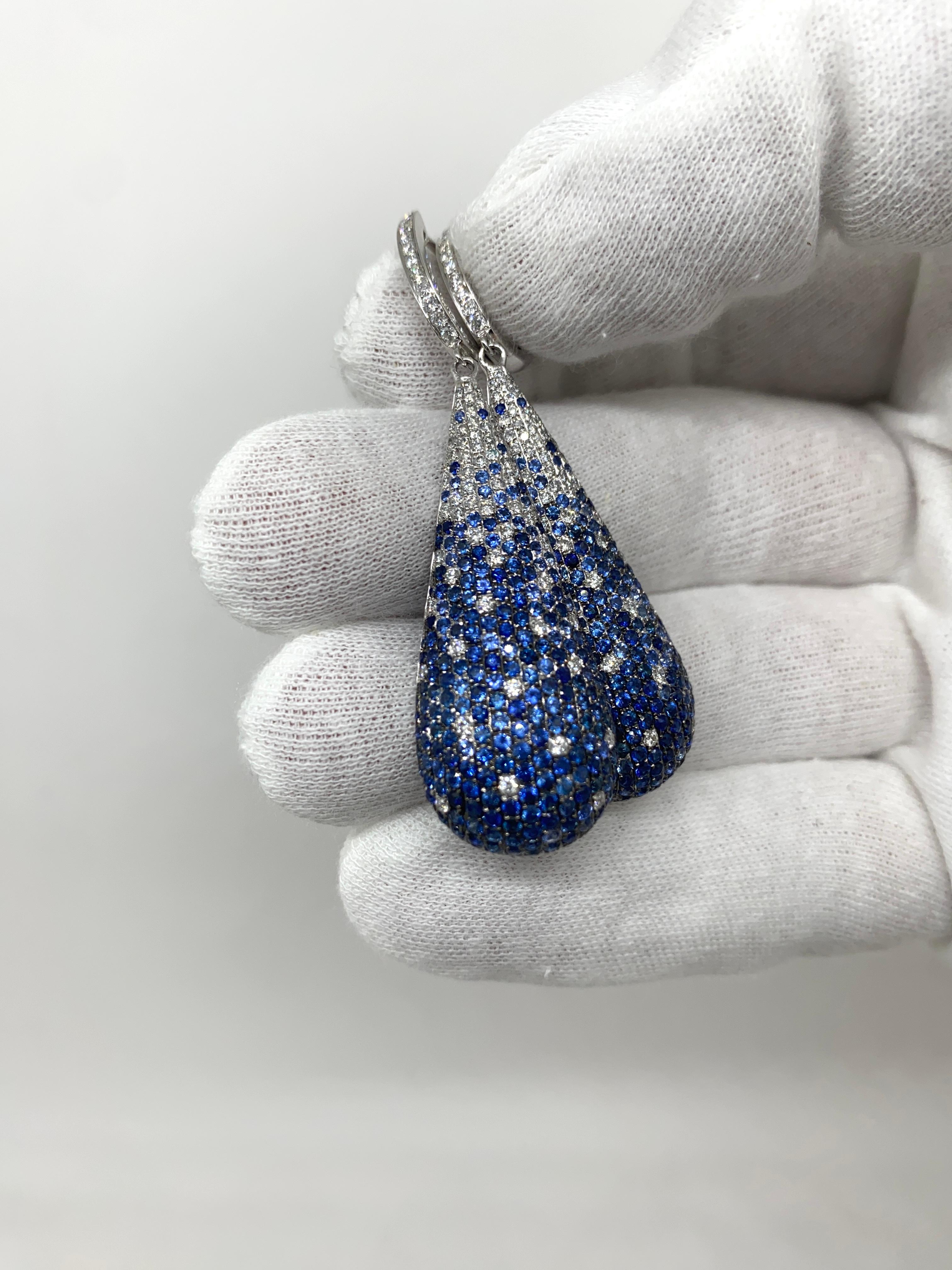 18kt White Gold Stunning Drop Earrings 5.62 Ct Blue Sapphires & 1.42 Diamonds In New Condition For Sale In Bergamo, BG