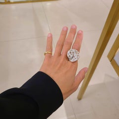 18 Karat Gold Swirl Ring with 3.90 Carat Fancy Brown & 3.20 Carat White Diamonds