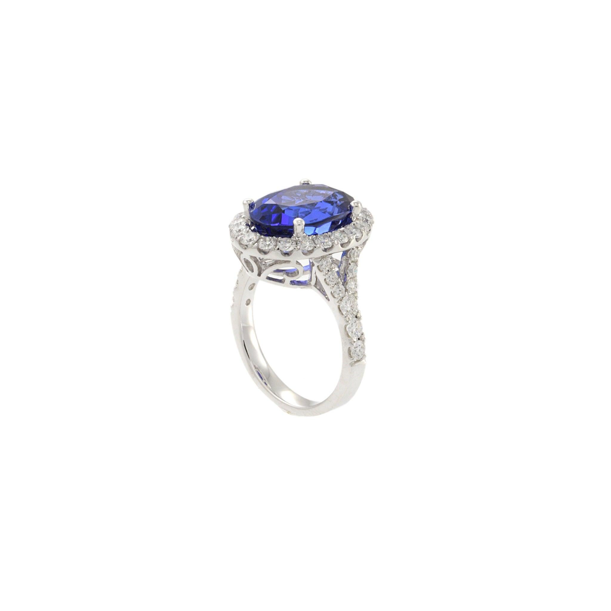 Oval Cut 18KT White Gold Tanzanite and Diamond Ring For Sale