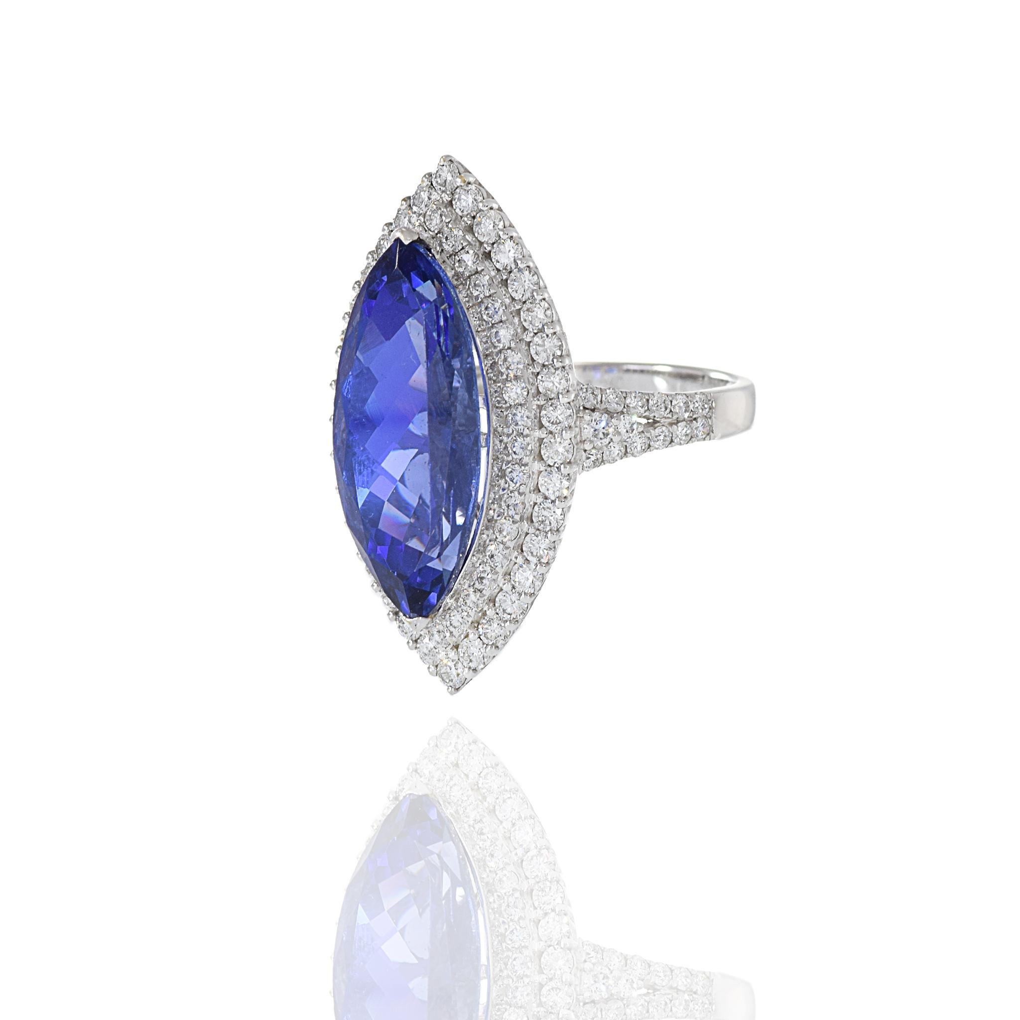 18KT White Gold Tanzanite And Diamond Ring In Excellent Condition For Sale In New York, NY