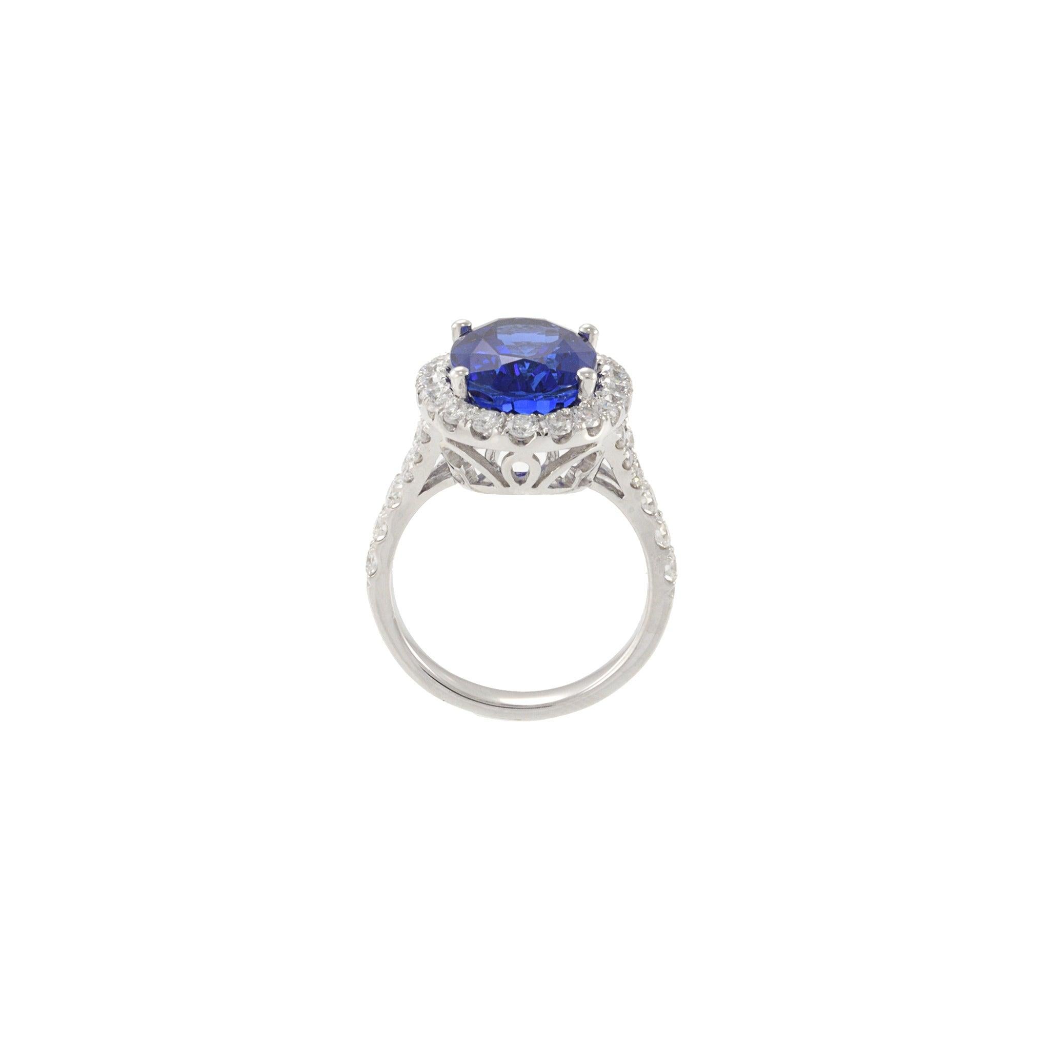 Women's or Men's 18KT White Gold Tanzanite and Diamond Ring For Sale
