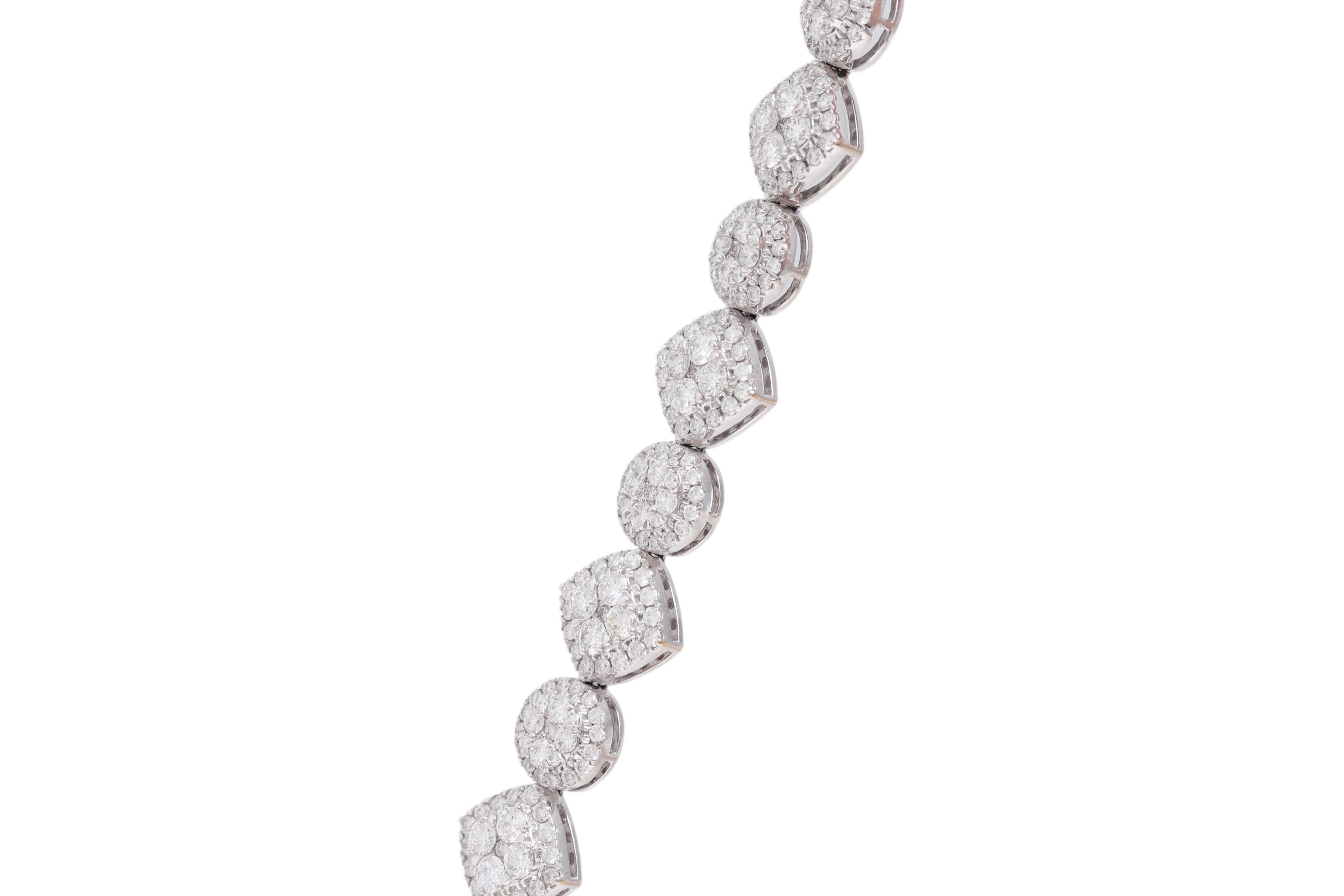 18kt White Gold Tennis 5.48ct Diamond Bracelet For Sale 1