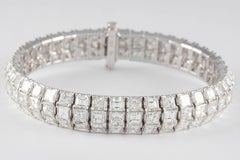 18kt White Gold Three Row Princess-Cut and Carre-Cut Diamond Link Bracelet