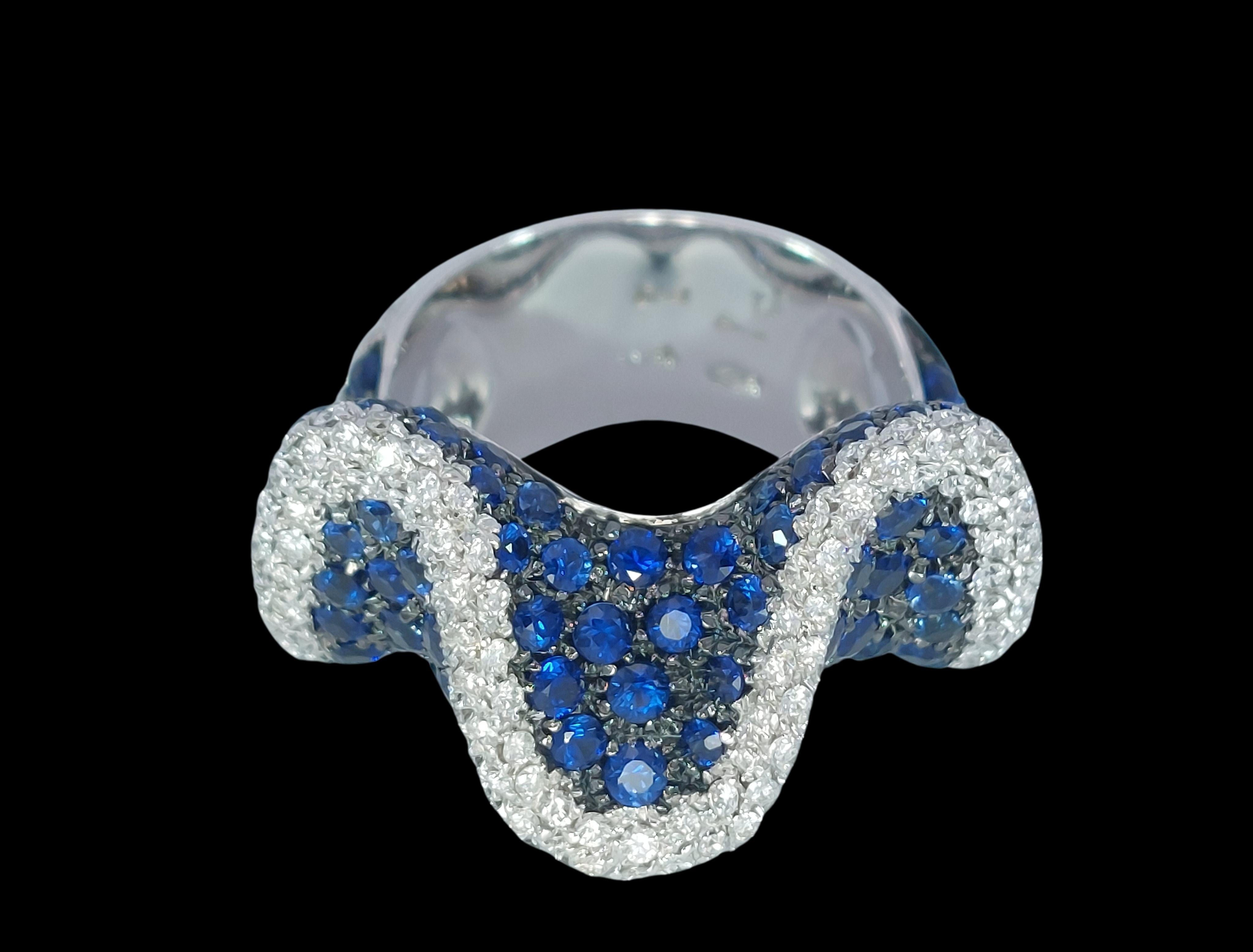18kt White Gold Wavy Ring with 2.6ct Diamonds & 2.8ct Blue Sapphires For Sale 9