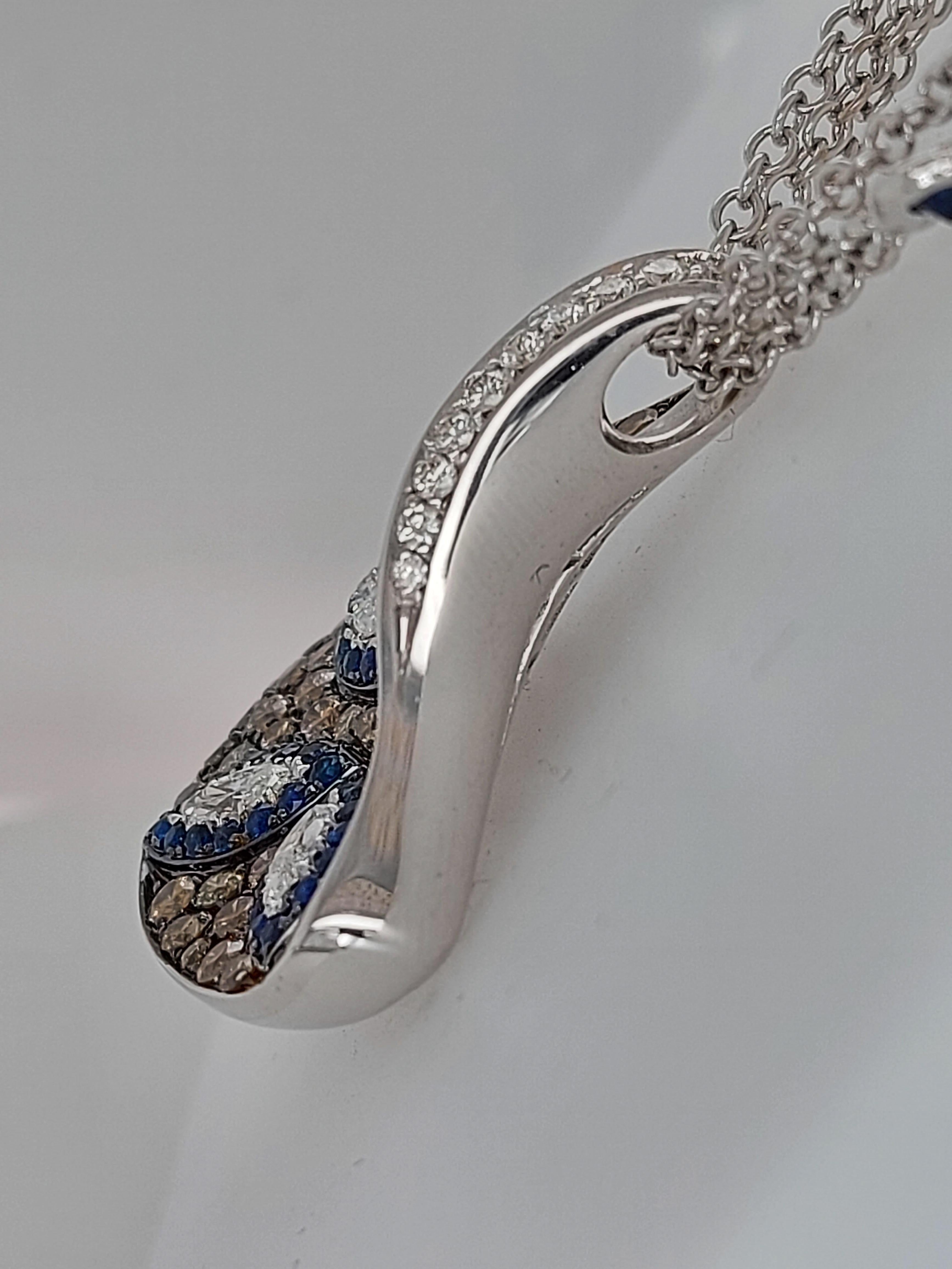 18kt White Gold, White & Brown Diamonds & Sapphire, Triangle Pendant Necklace For Sale 2