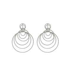 Or blanc 18 carats, sertis de diamants d'un poids total de 6,7 carats, taille brillant, boucles d'oreilles pendantes mobiles