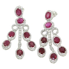 Pendientes araña de oro blanco de 18 quilates con asombroso rubí y diamantes blancos