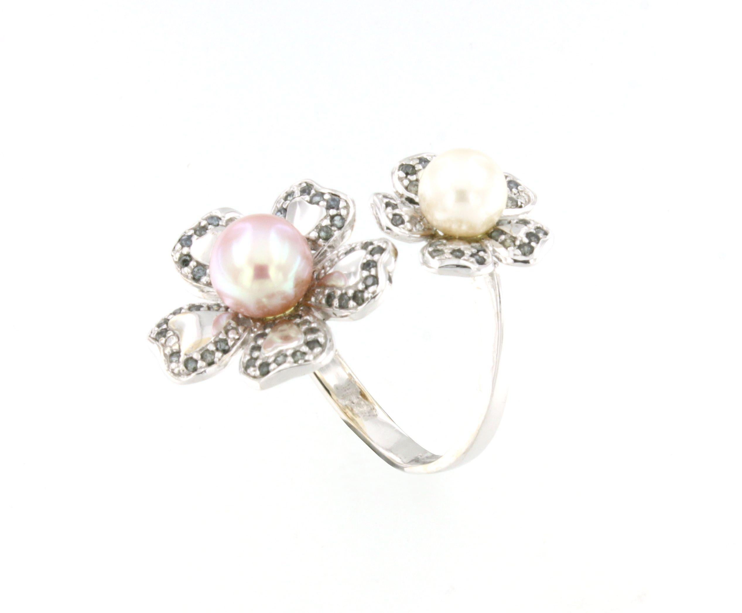 18 Karat Weißgold mit Tansanit und Perlen Blütenblumen Mode-Ring (Rundschliff) im Angebot