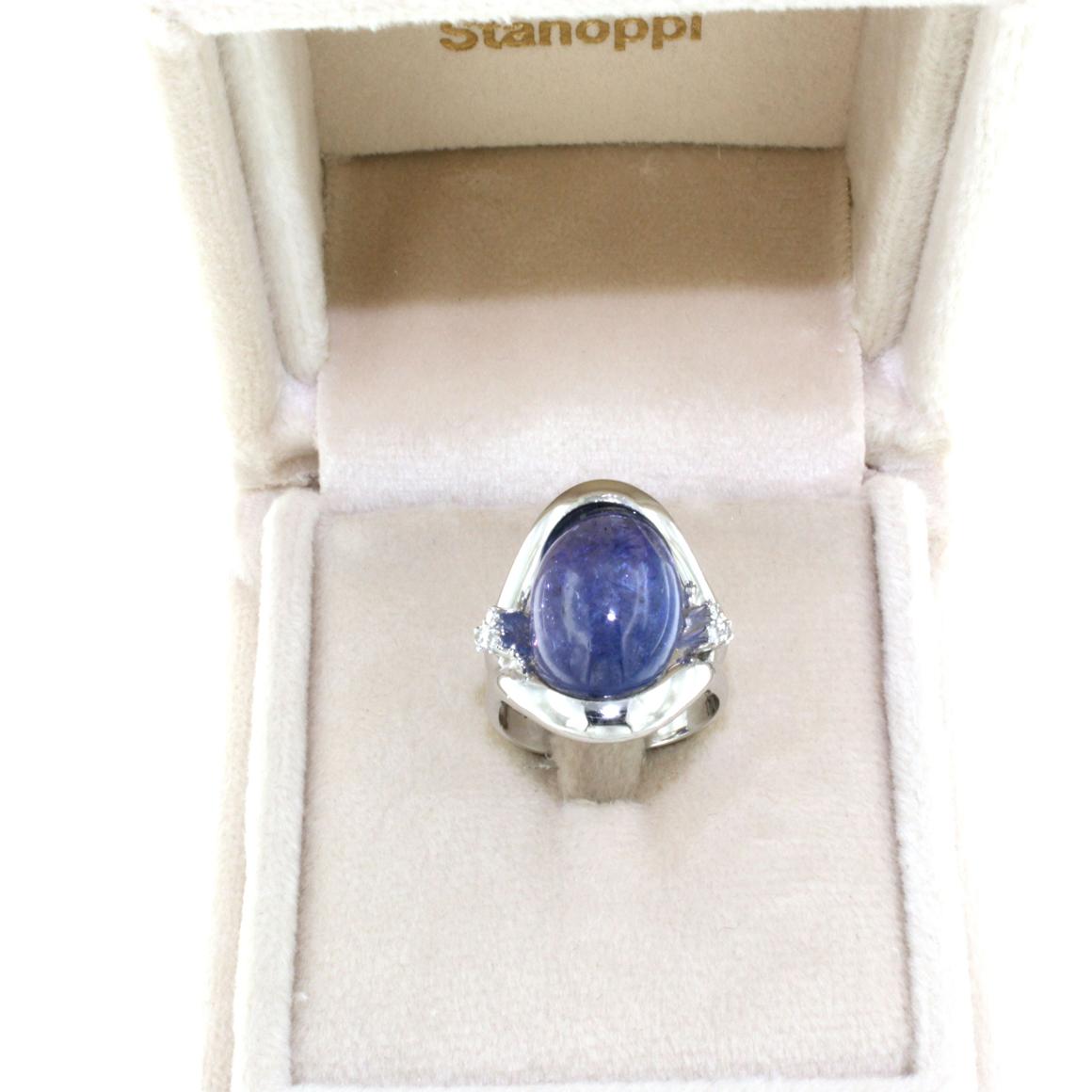 18Kt White Gold with Tanzanite and White Diamonds Ring For Sale 3
