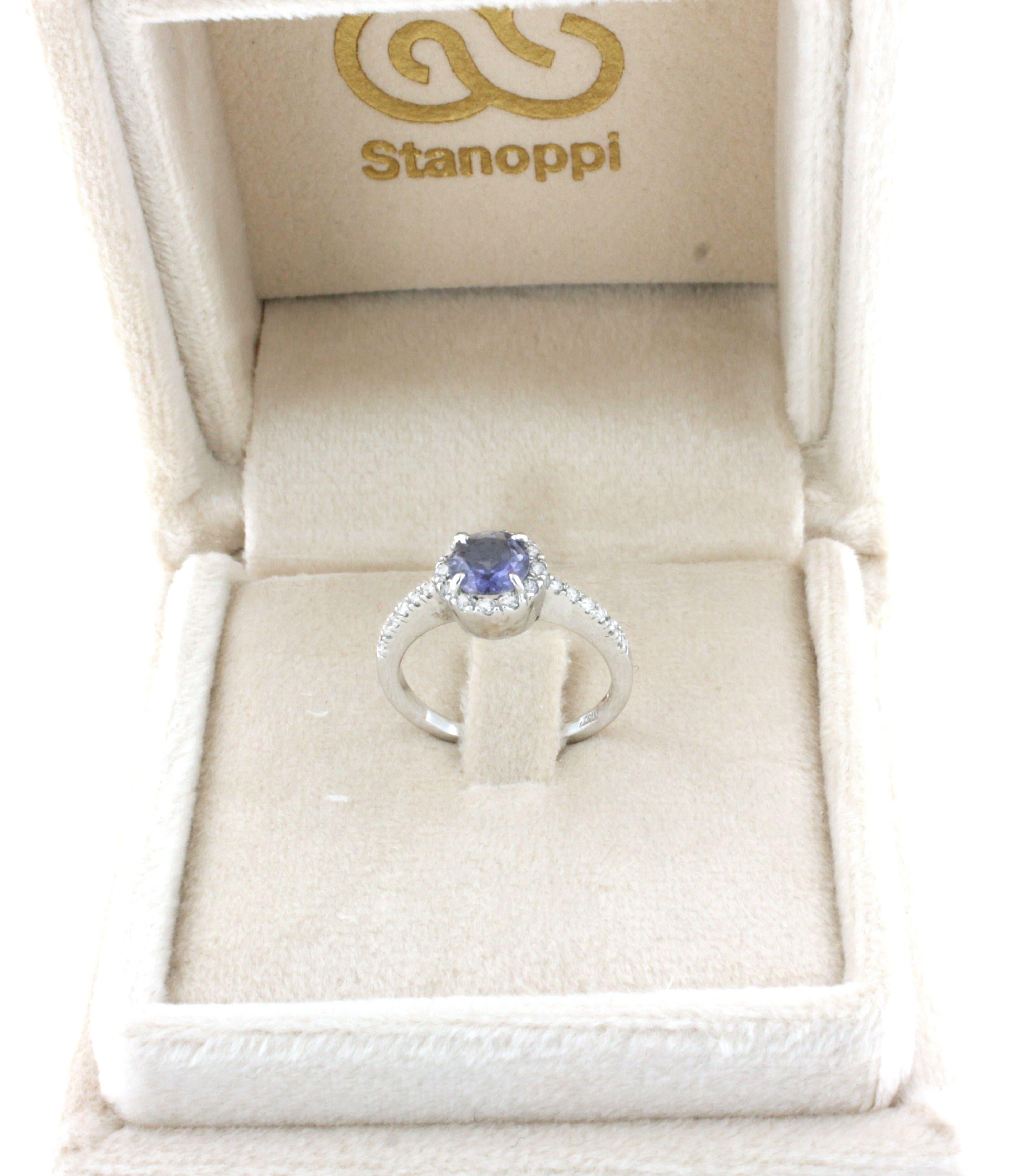 18Kt White Gold with White Diamonds and Iolite Ring For Sale 1