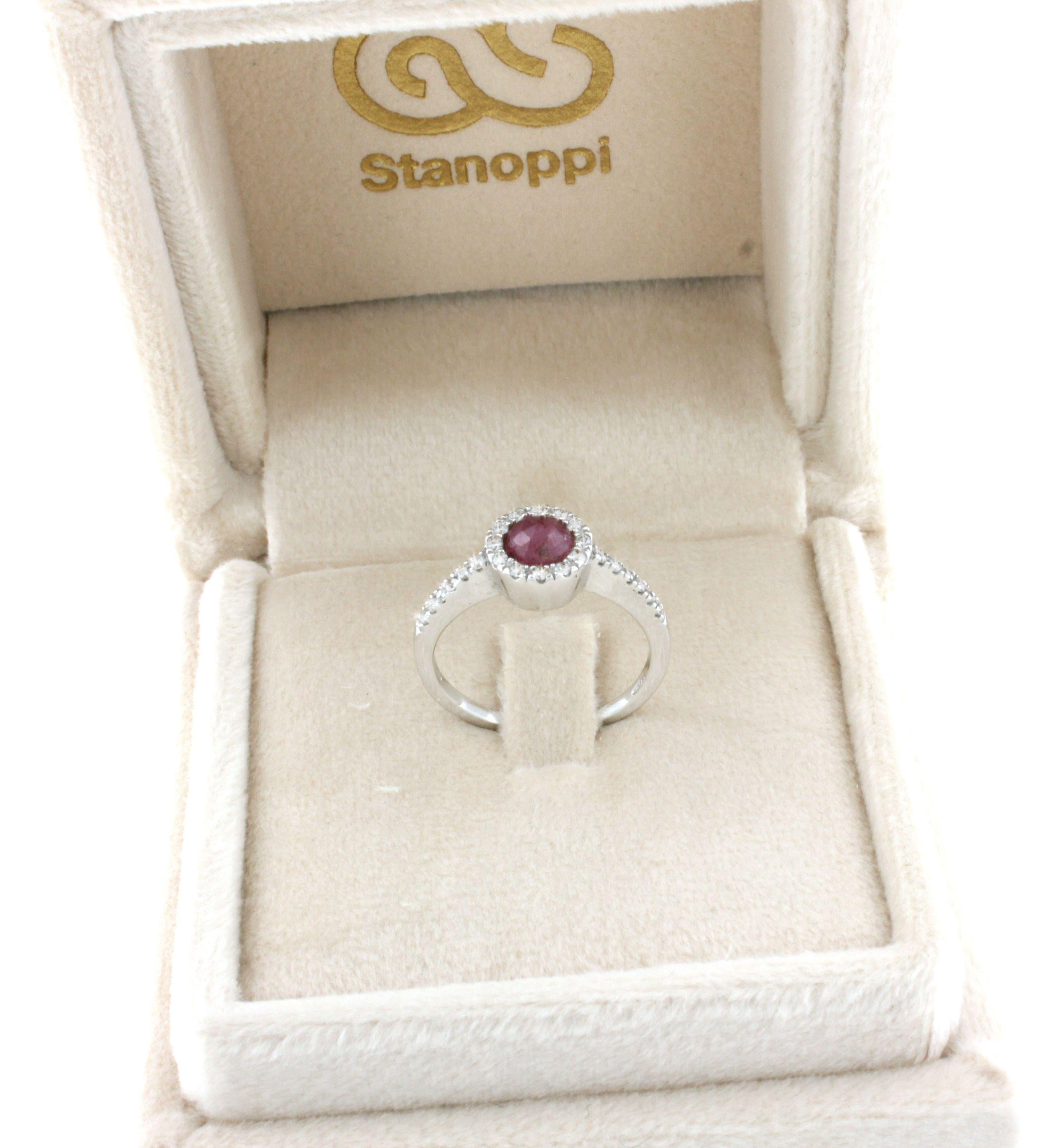 18Kt White Gold with White Diamonds and Pink Ruby Cocktail Classic Ring In New Condition For Sale In GALLARATE, IT