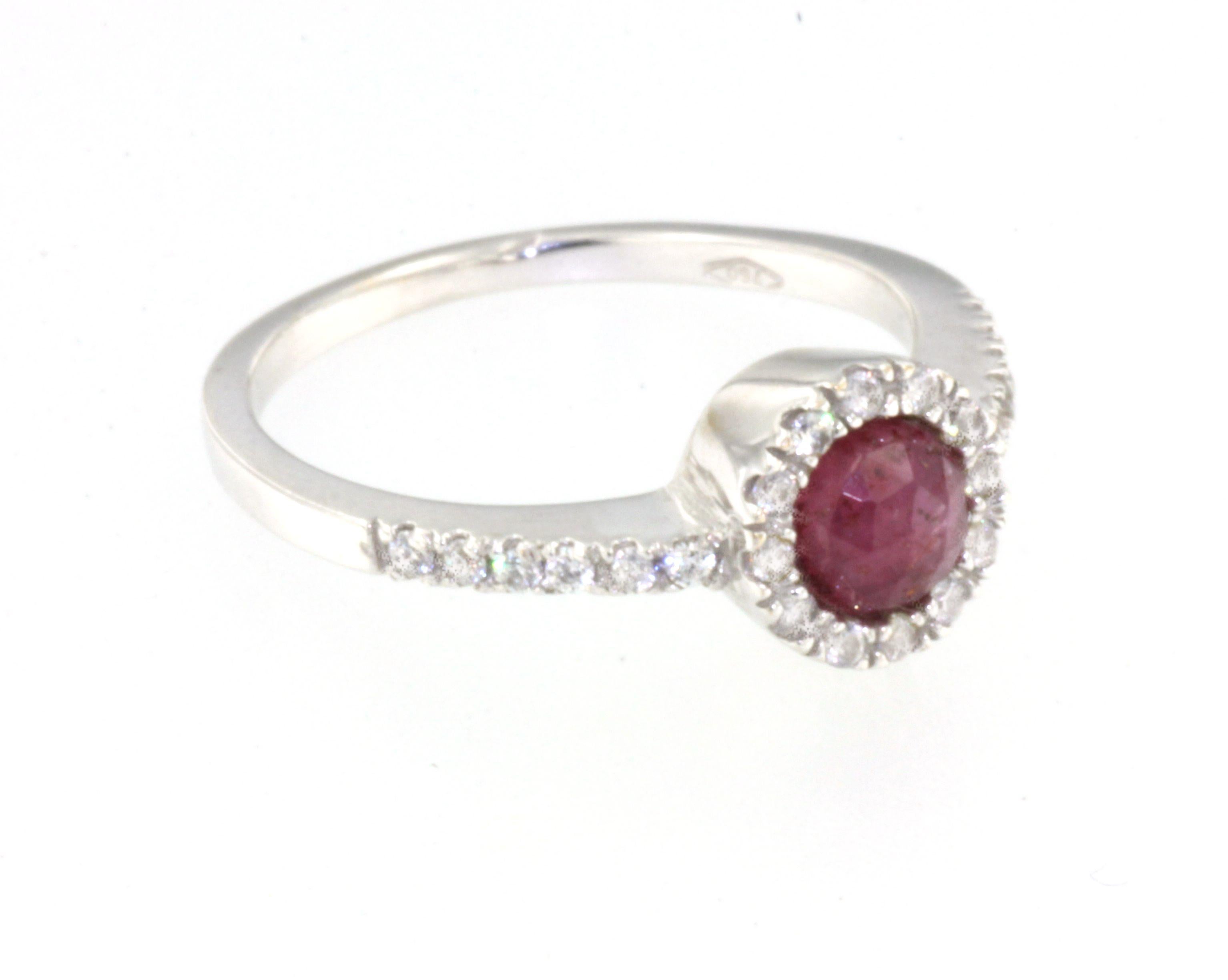 Round Cut 18Kt White Gold with White Diamonds and Pink Ruby Ring For Sale
