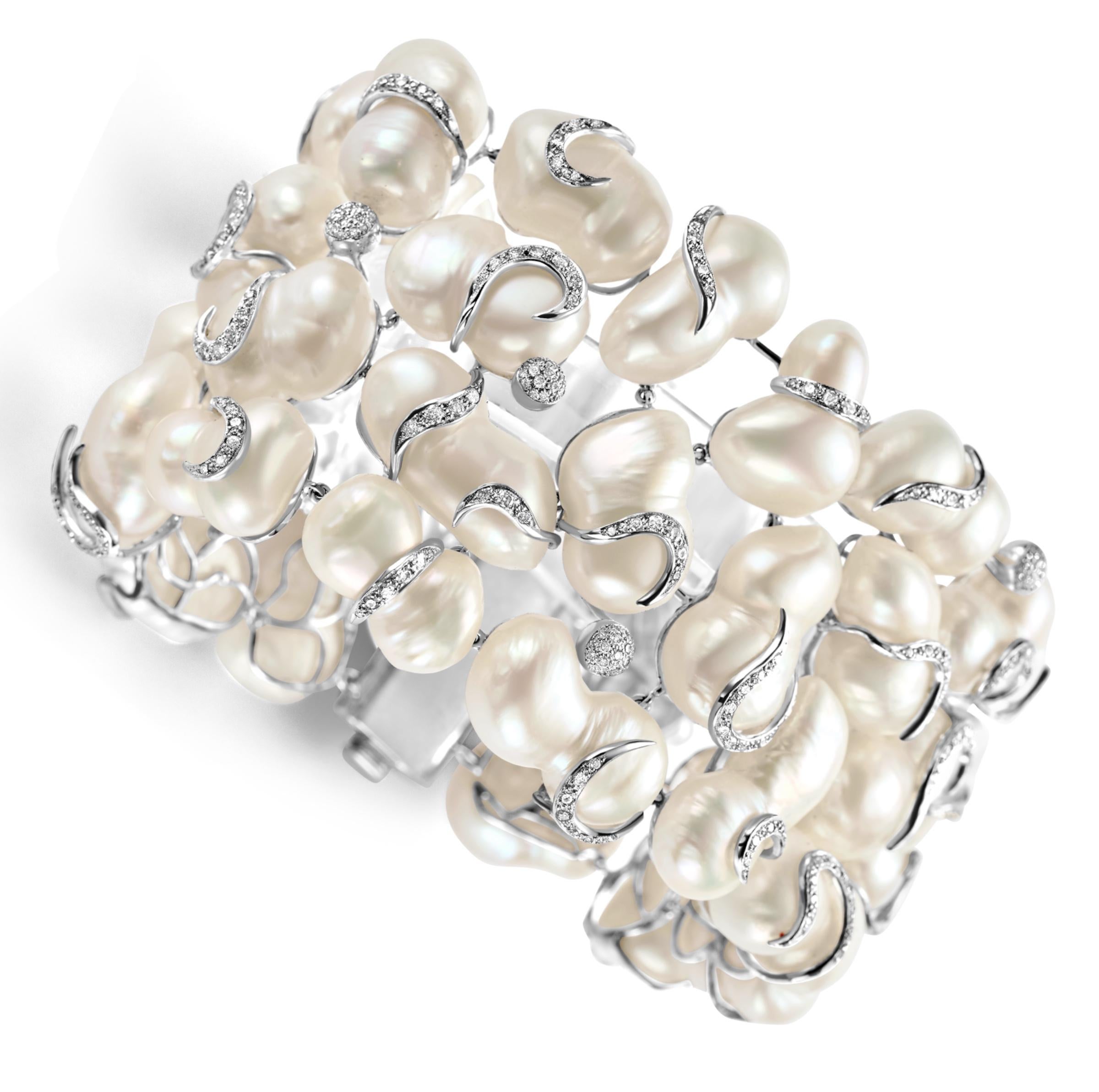 Women's or Men's 18kt White Gold Yvel Bracelet with Pearls and 5ct Diamonds  For Sale