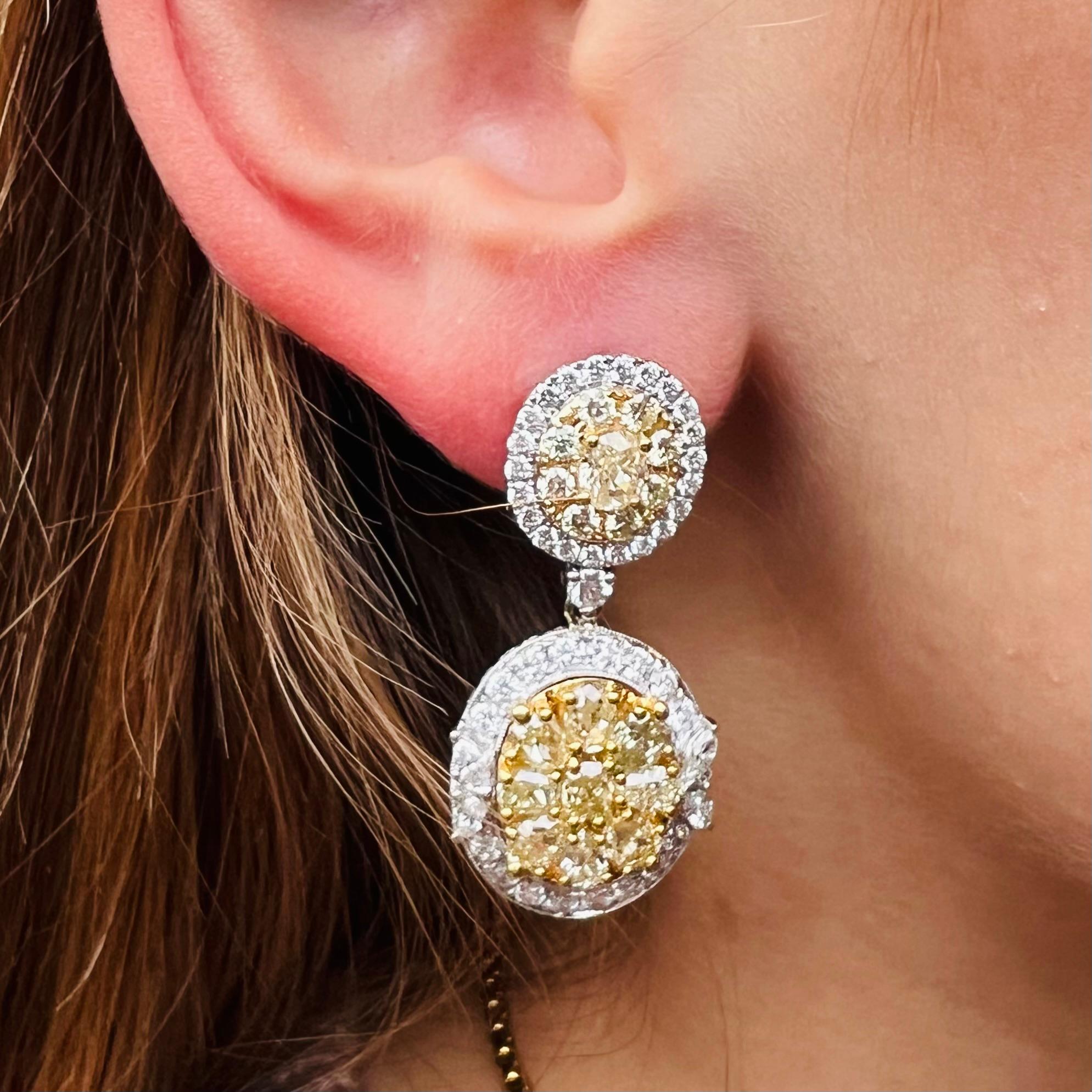 18kt Yellow and White Diamond Drop Earrings For Sale 1