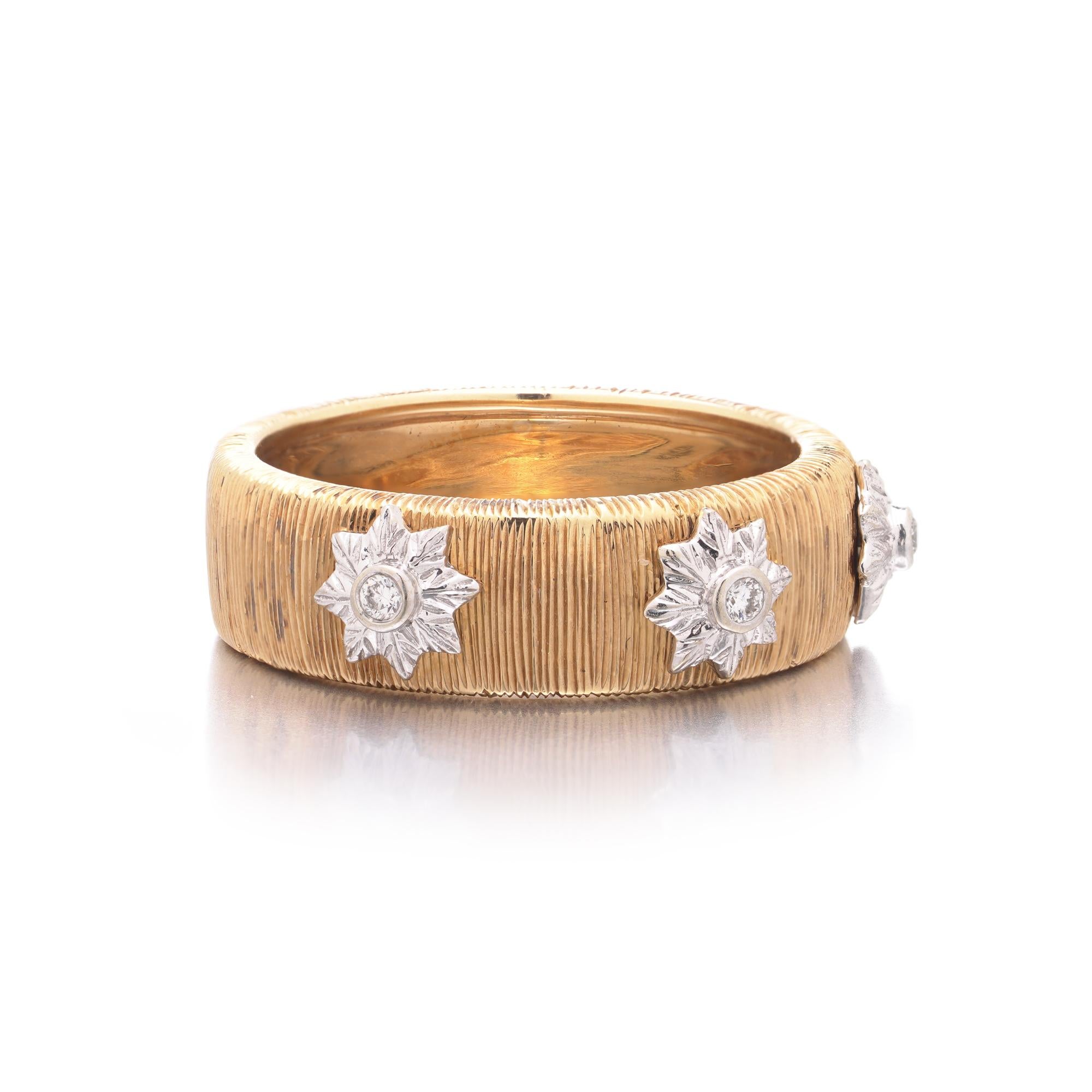 Bague en or jaune et blanc 18kt avec diamant Bon état - En vente à Braintree, GB