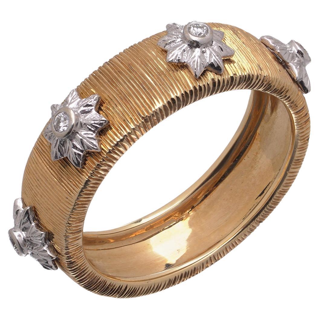 Bague en or jaune et blanc 18kt avec diamant en vente