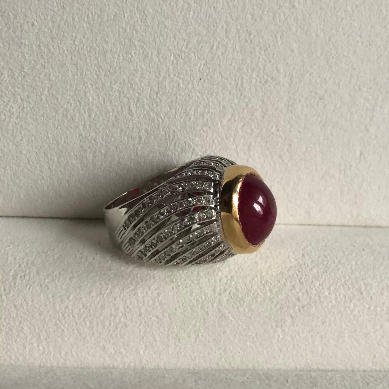 Artisan Big Cabochon Ruby and Diamonds 18 Karat Yellow and White Gold Ring For Sale