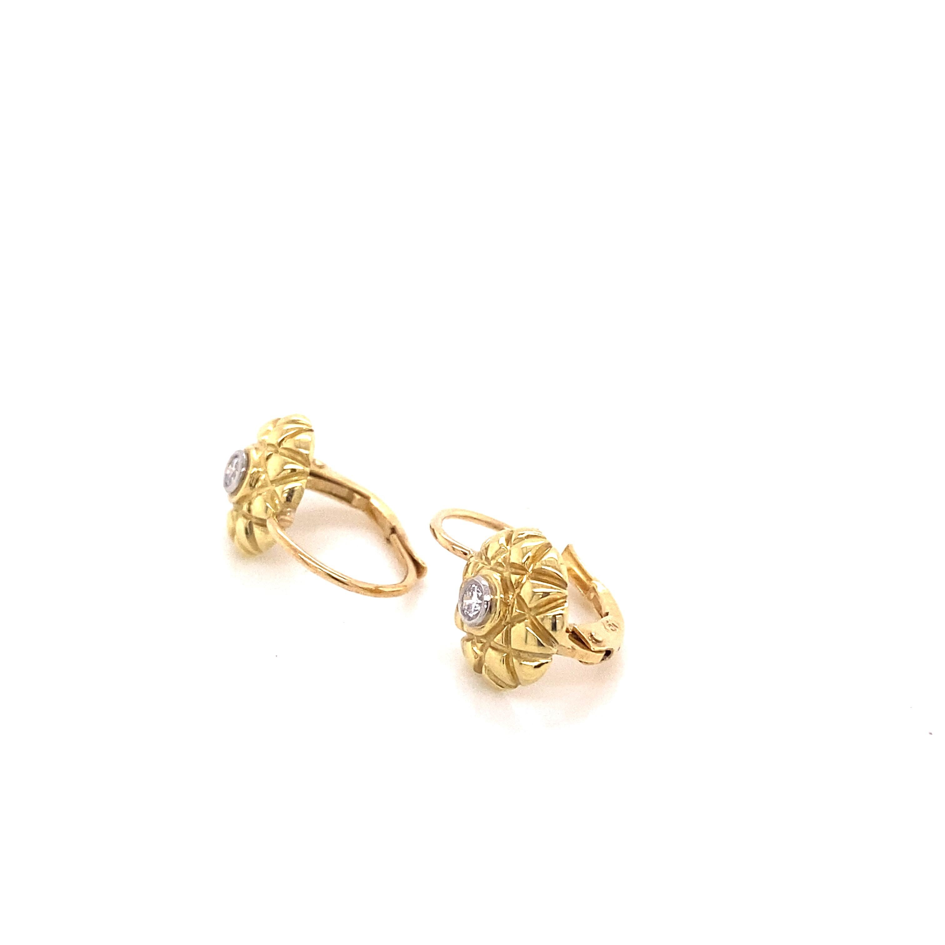 Round Cut 18kt Yellow Gold .09ctw Round Diamond Vintage Style Drop Earrings