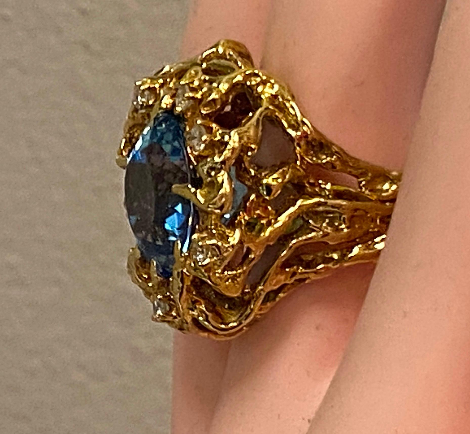 18KT Yellow Gold 10 Carat Round Aquamarine and Diamond Ring For Sale 2
