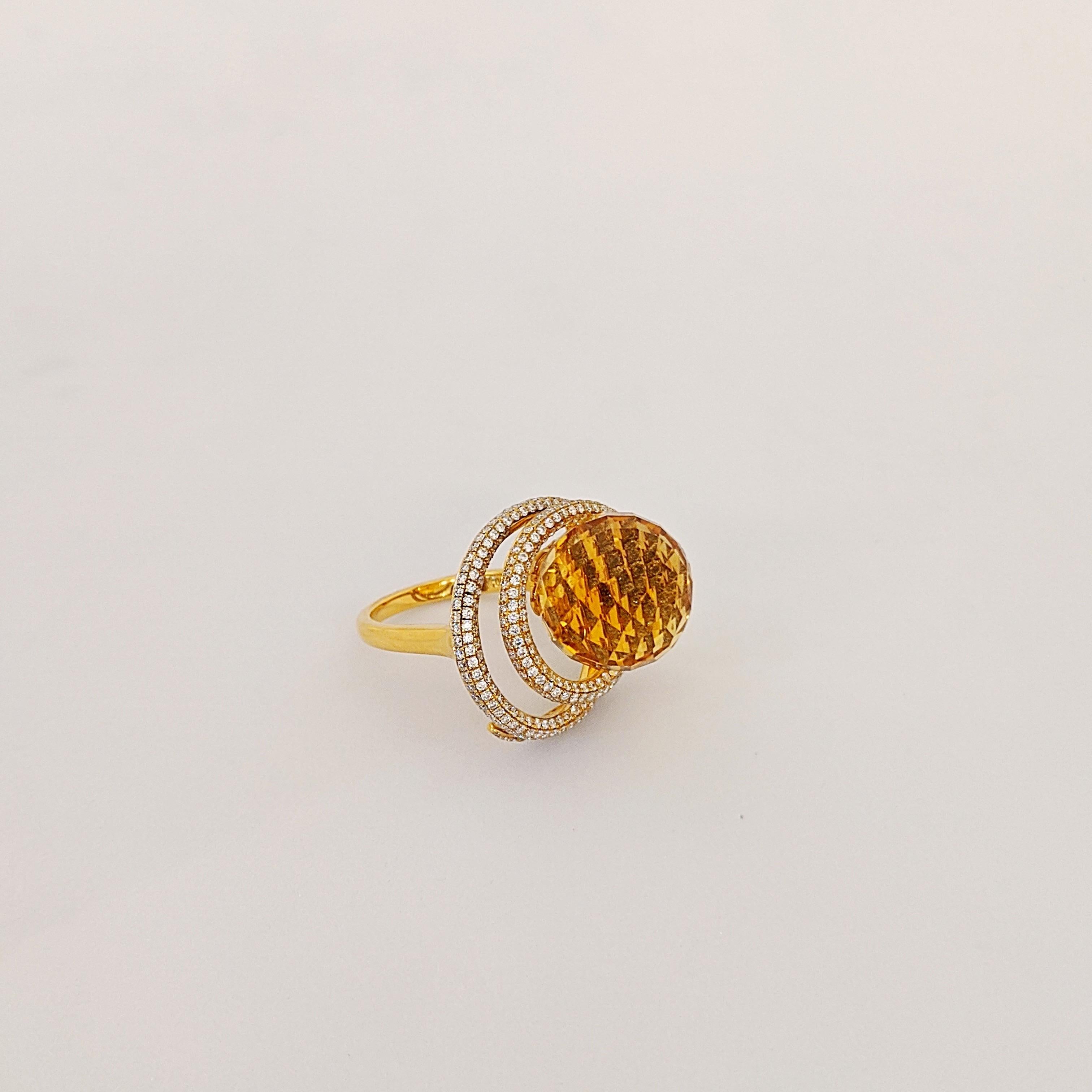 Modern 18 Karat Yellow Gold 15.97 Carat Citrine and Diamond Ring For Sale