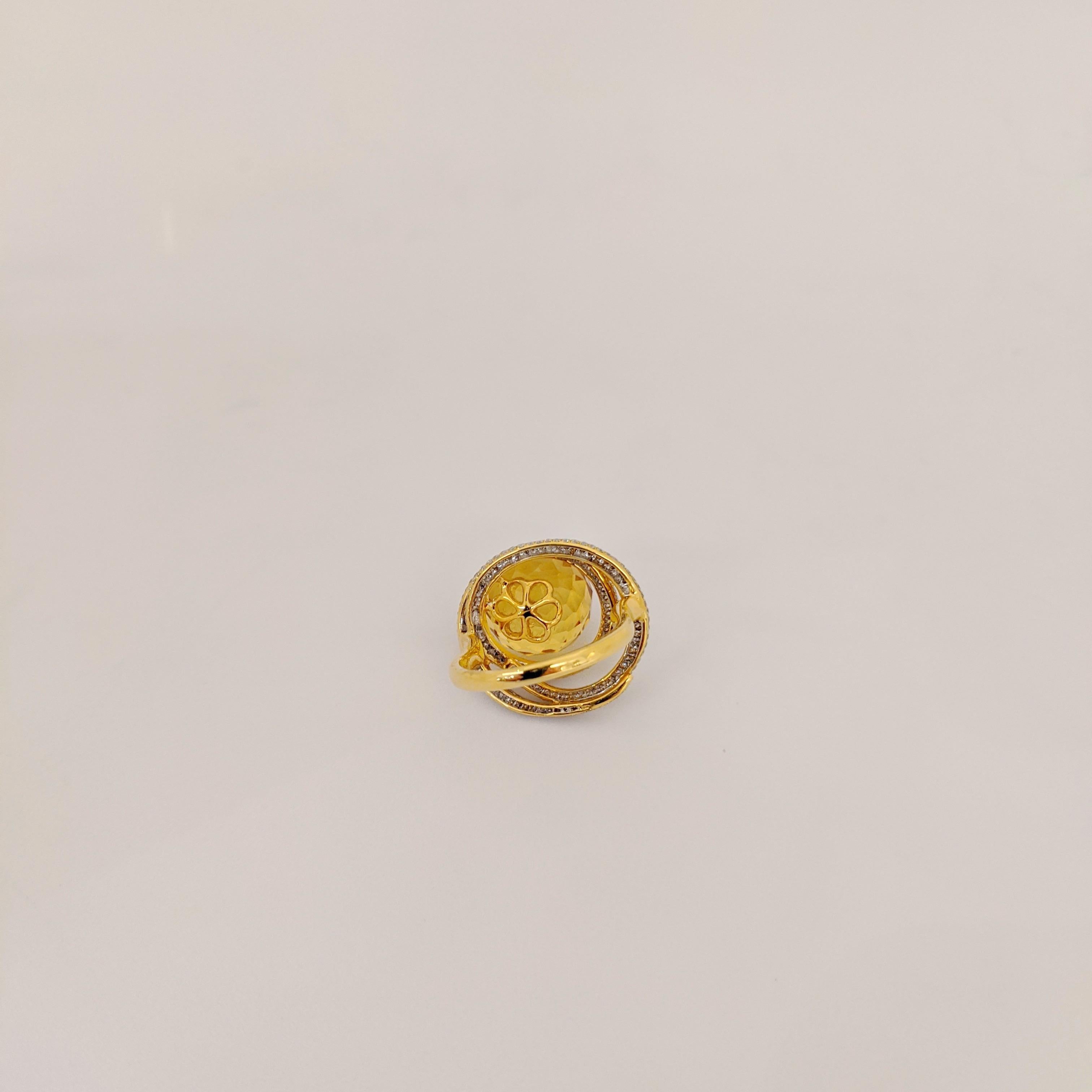 18 Karat Yellow Gold 15.97 Carat Citrine and Diamond Ring In New Condition For Sale In New York, NY