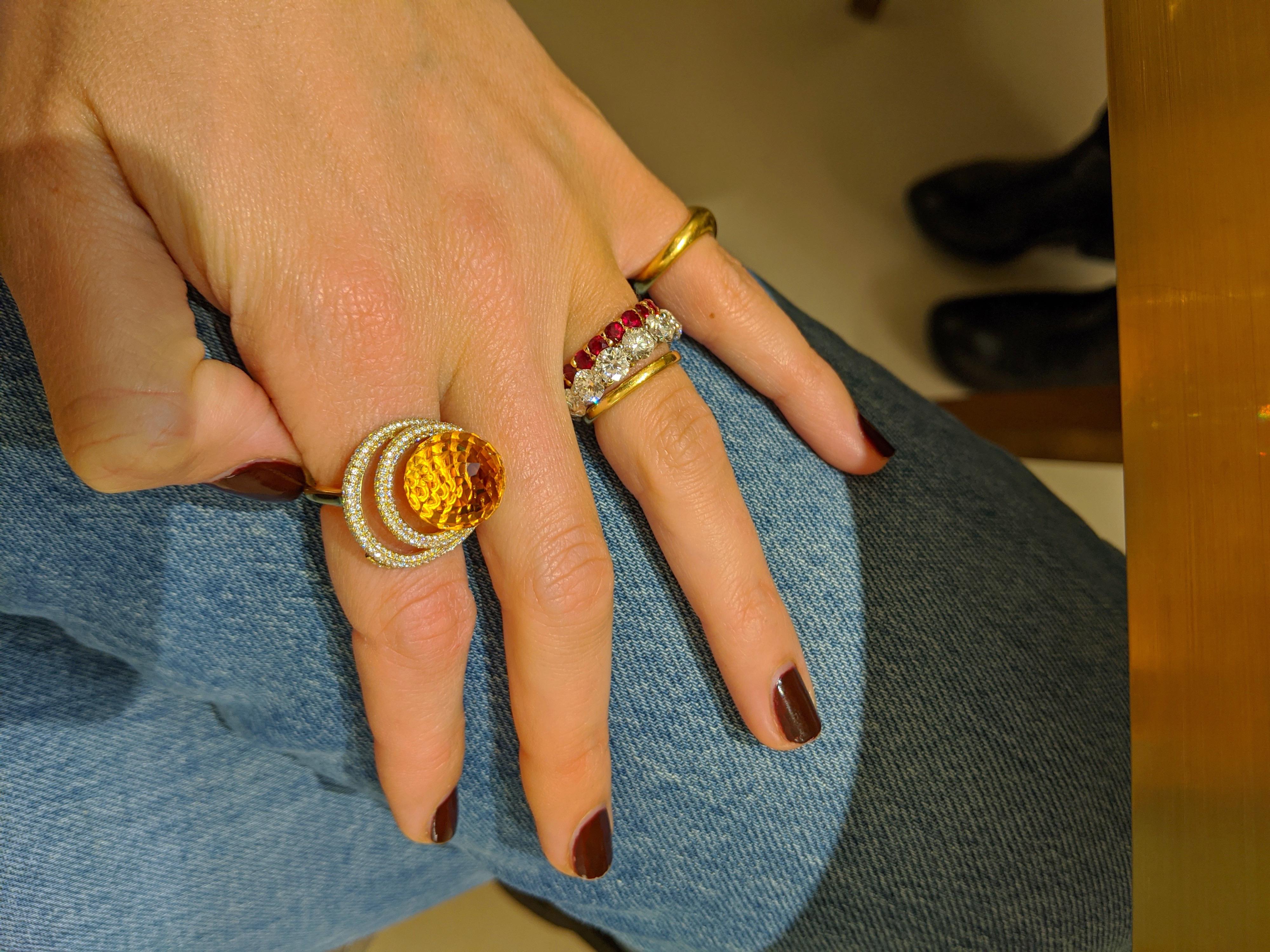 Anillo de oro amarillo de 18 quilates con citrino y diamantes de 15,97 quilates en venta 3
