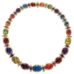 18 Karat Gelbgold Halskette mit 32,03 Karat Halbedelsteinen und Diamanten