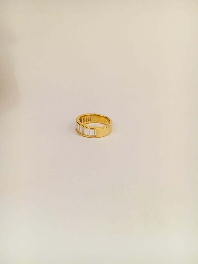 Bague en or jaune 18kt 7.80ct, diamants blancs 2.05ct, taille baguette, anneau de bague. Neuf - En vente à Firenze, FI