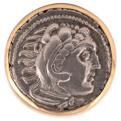 Alexander The Great Ring aus 18 Karat Gelbgold