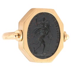 18kt Yellow Gold And Bloodstone Intaglio Ring