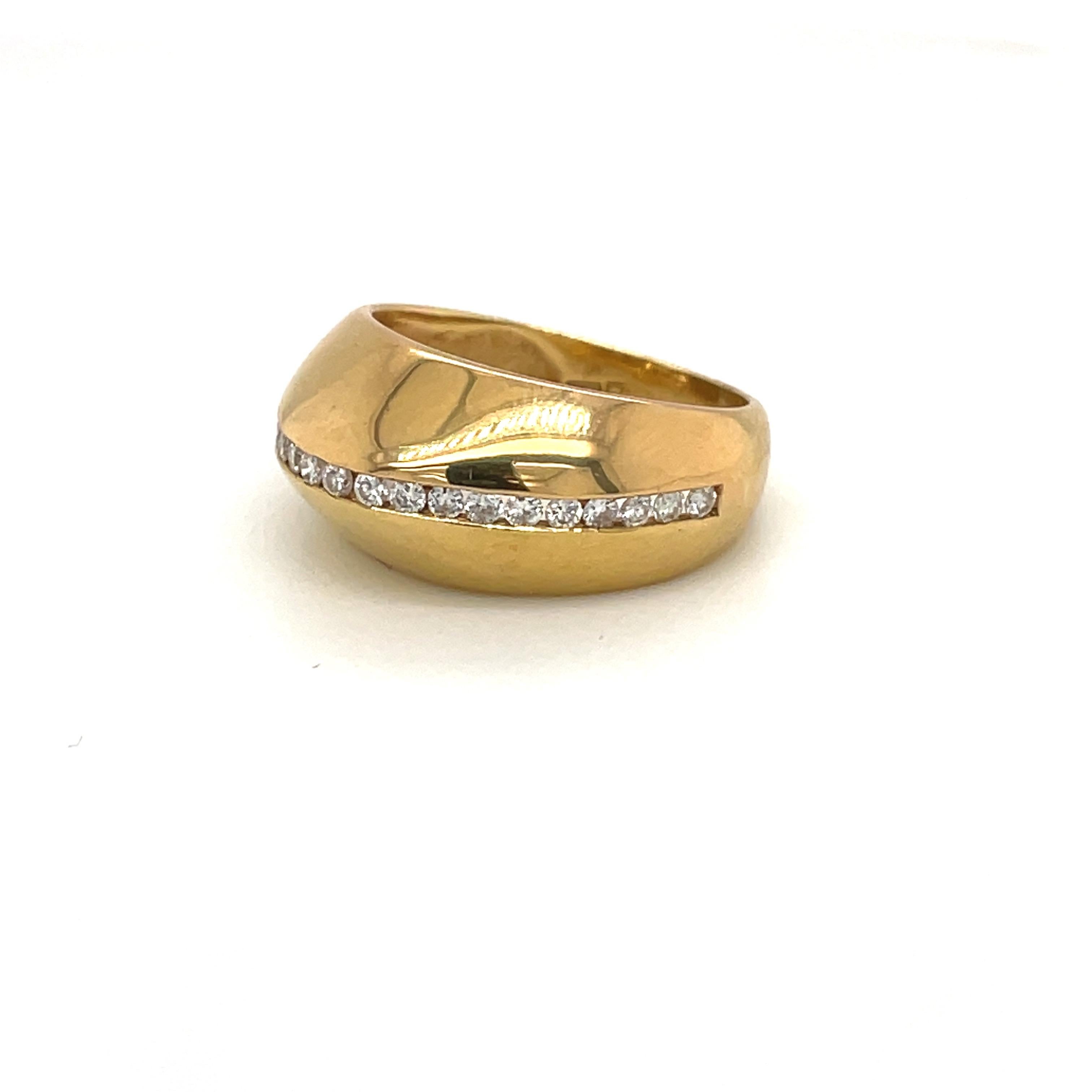 18kt Gelbgold und Diamant 0.63ct Dome Ring (Rundschliff) im Angebot