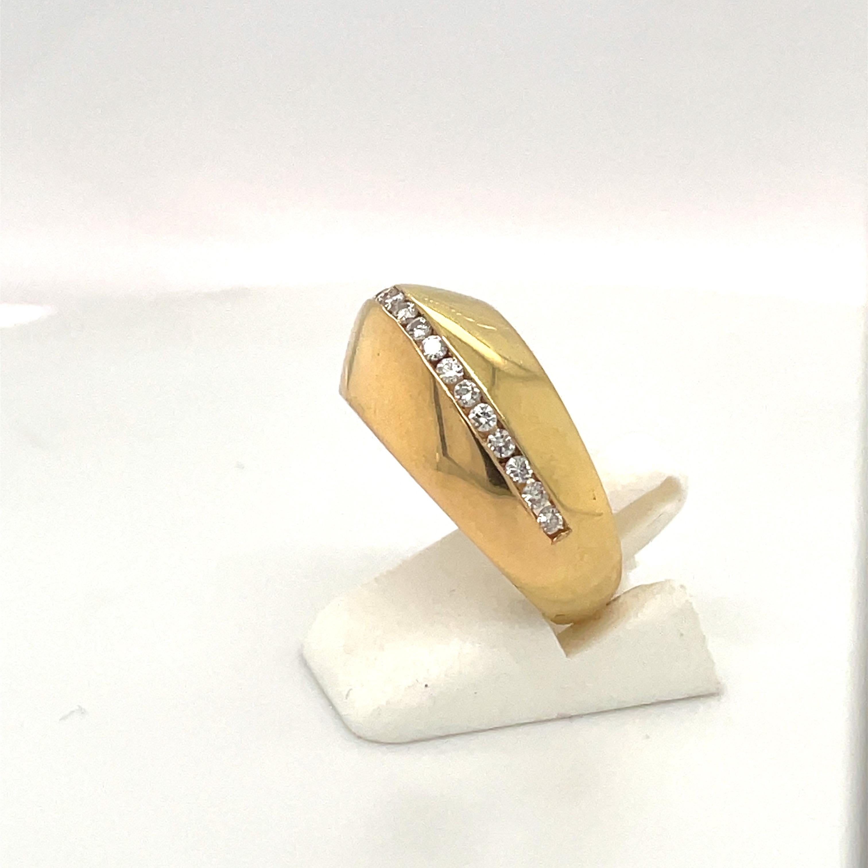 18kt Gelbgold und Diamant 0.63ct Dome Ring 1