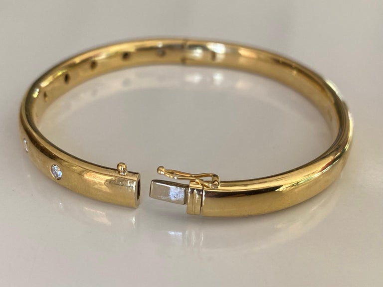18kt Yellow Gold and Diamond Estate Bangle For Sale at 1stDibs
