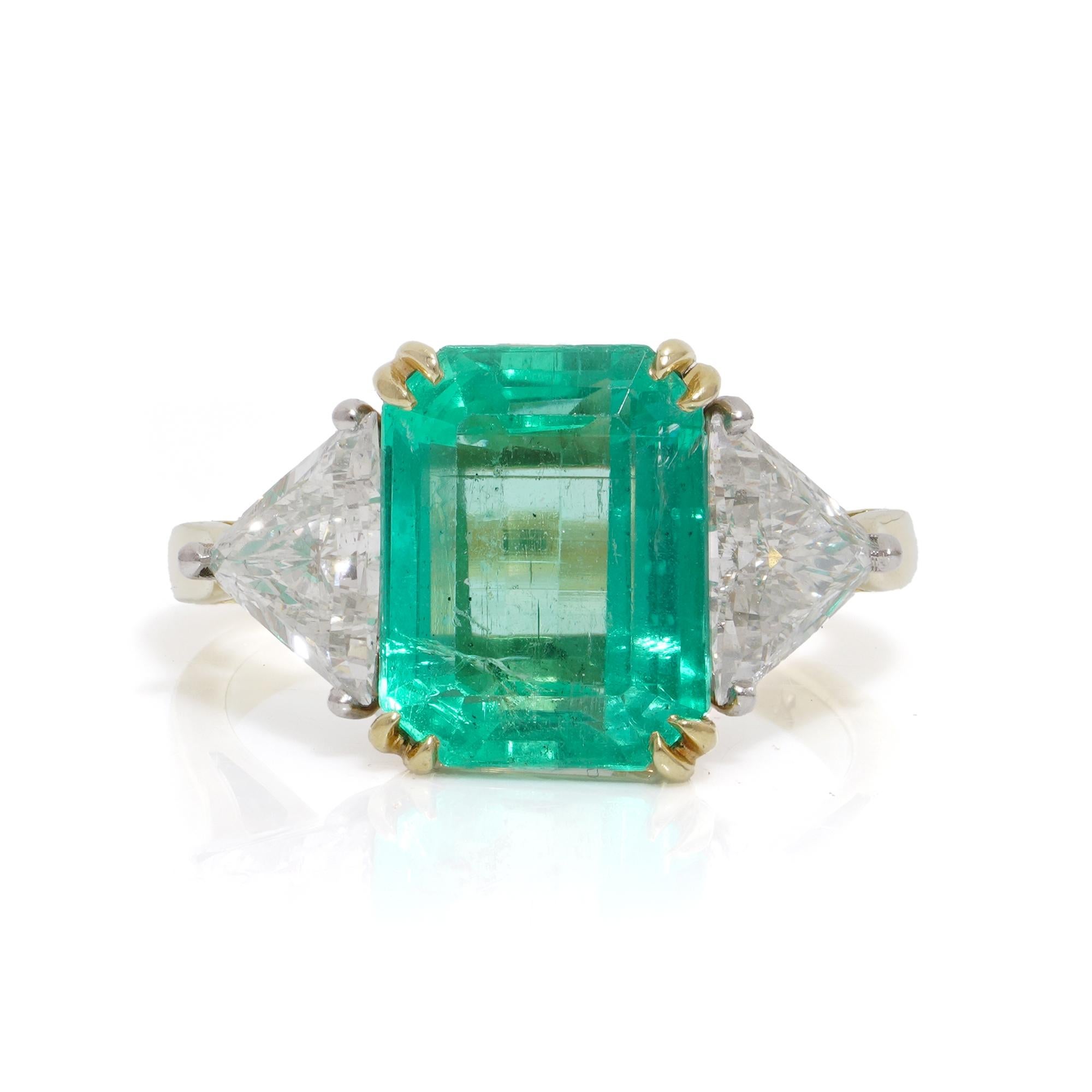 Oro 18kt e platino 3,85 ct. Anello con smeraldo colombiano naturale e diamante in vendita 1