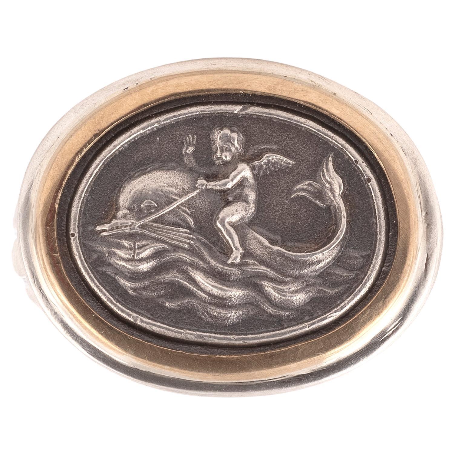 Women's or Men's 18kt Yellow Gold And Silver Cameo Cupid Ring  For Sale