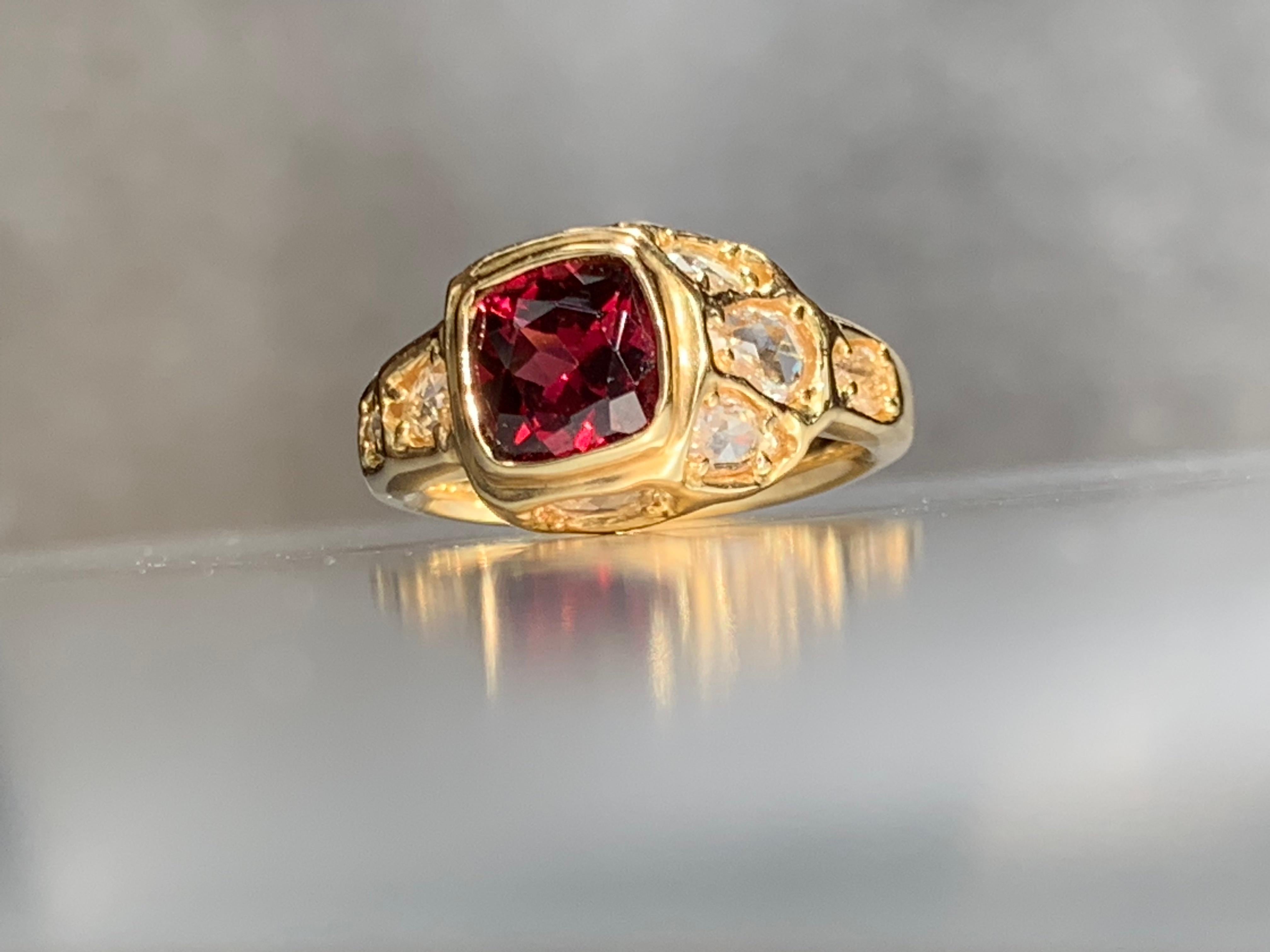 18kt Yellow Gold Asymmetrical Cushion Garnet Ring with White Rose Cut Diamonds For Sale 5